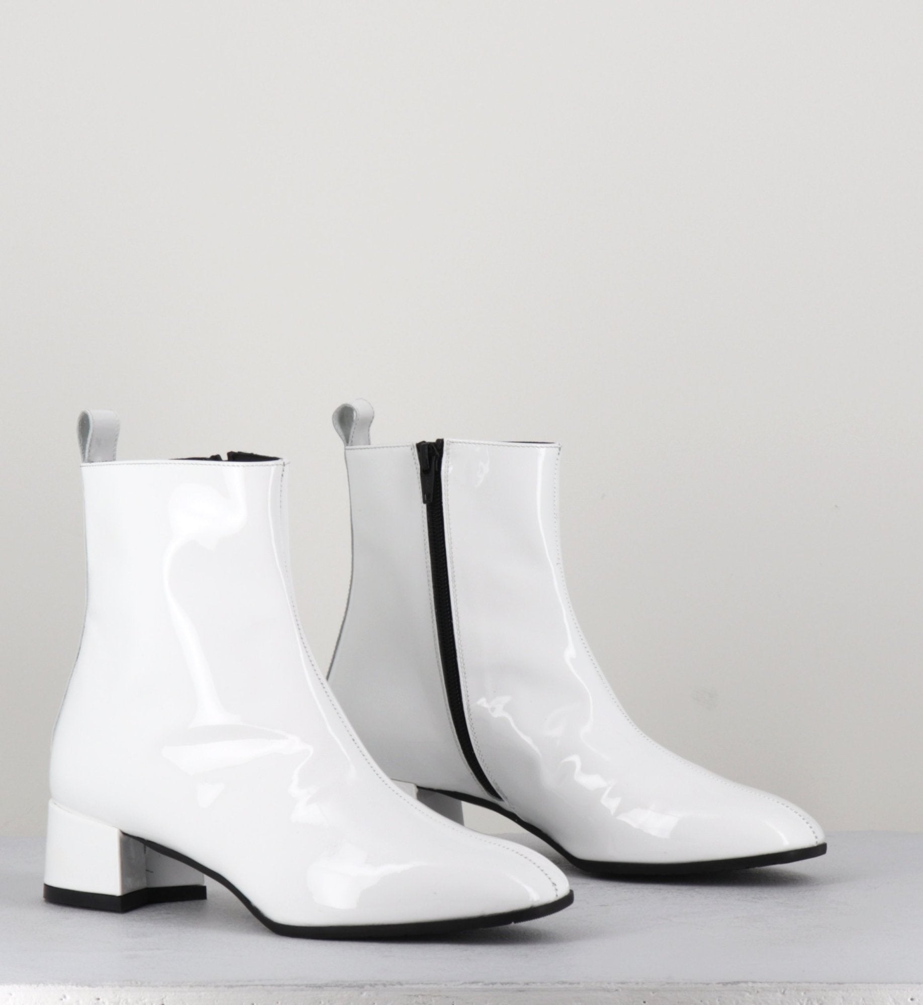 Boots 60s en cuir vernis blanc - JANE VERNICE BIANCO