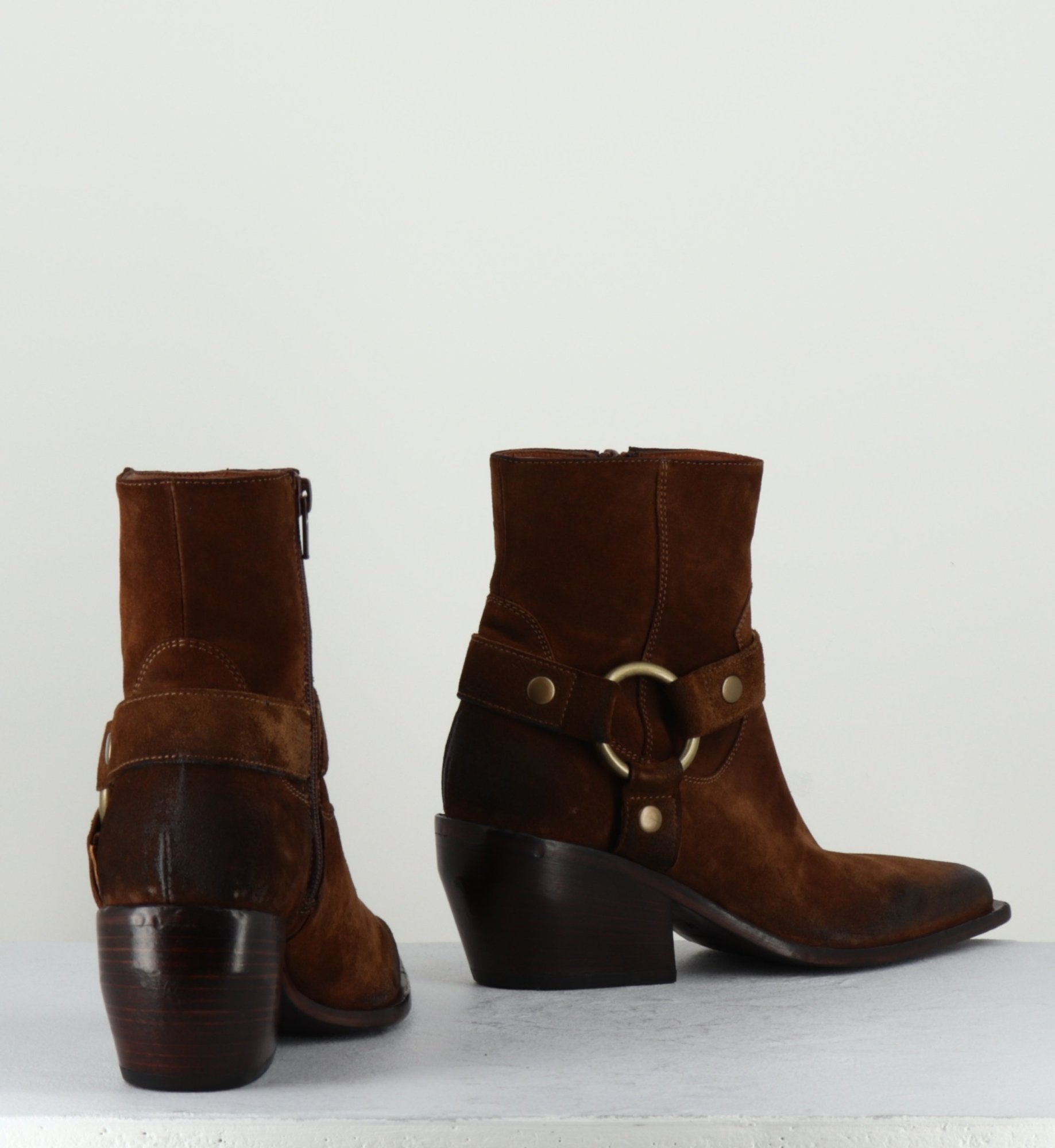 E2646H24 VELOUR NUCCIOLA