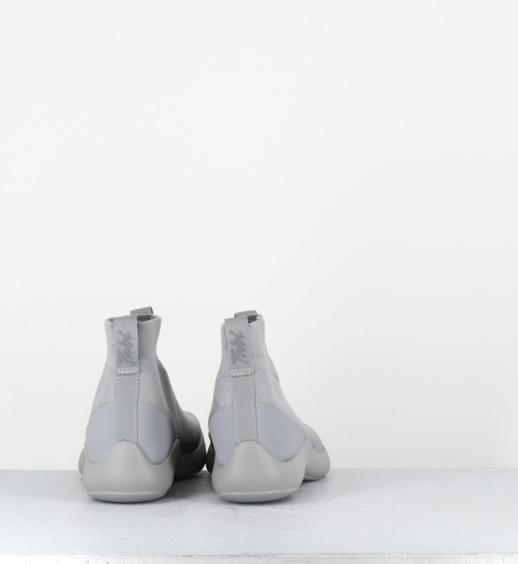 TABI HIGHTOP GREY