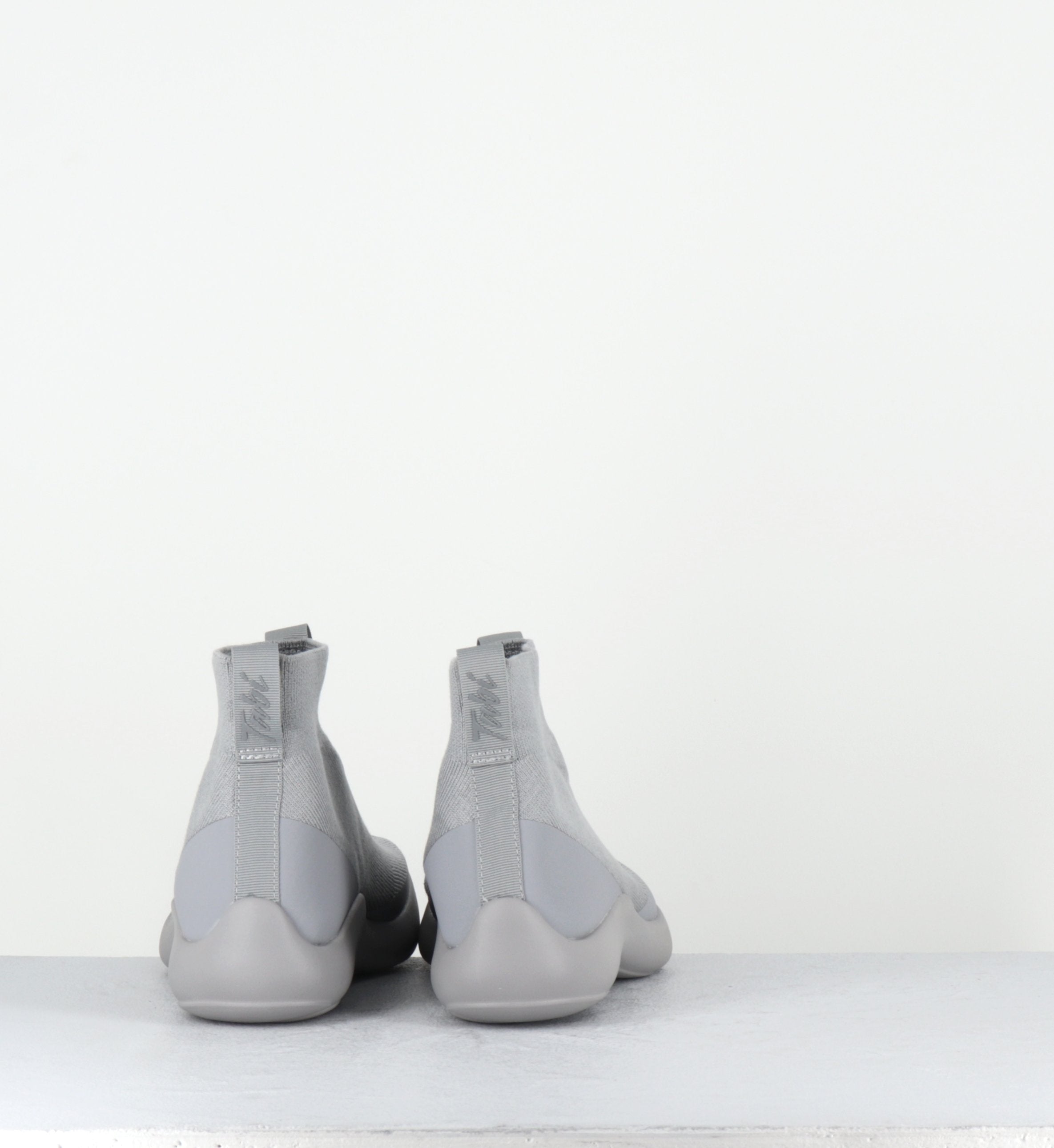 TABI HIGHTOP GREY