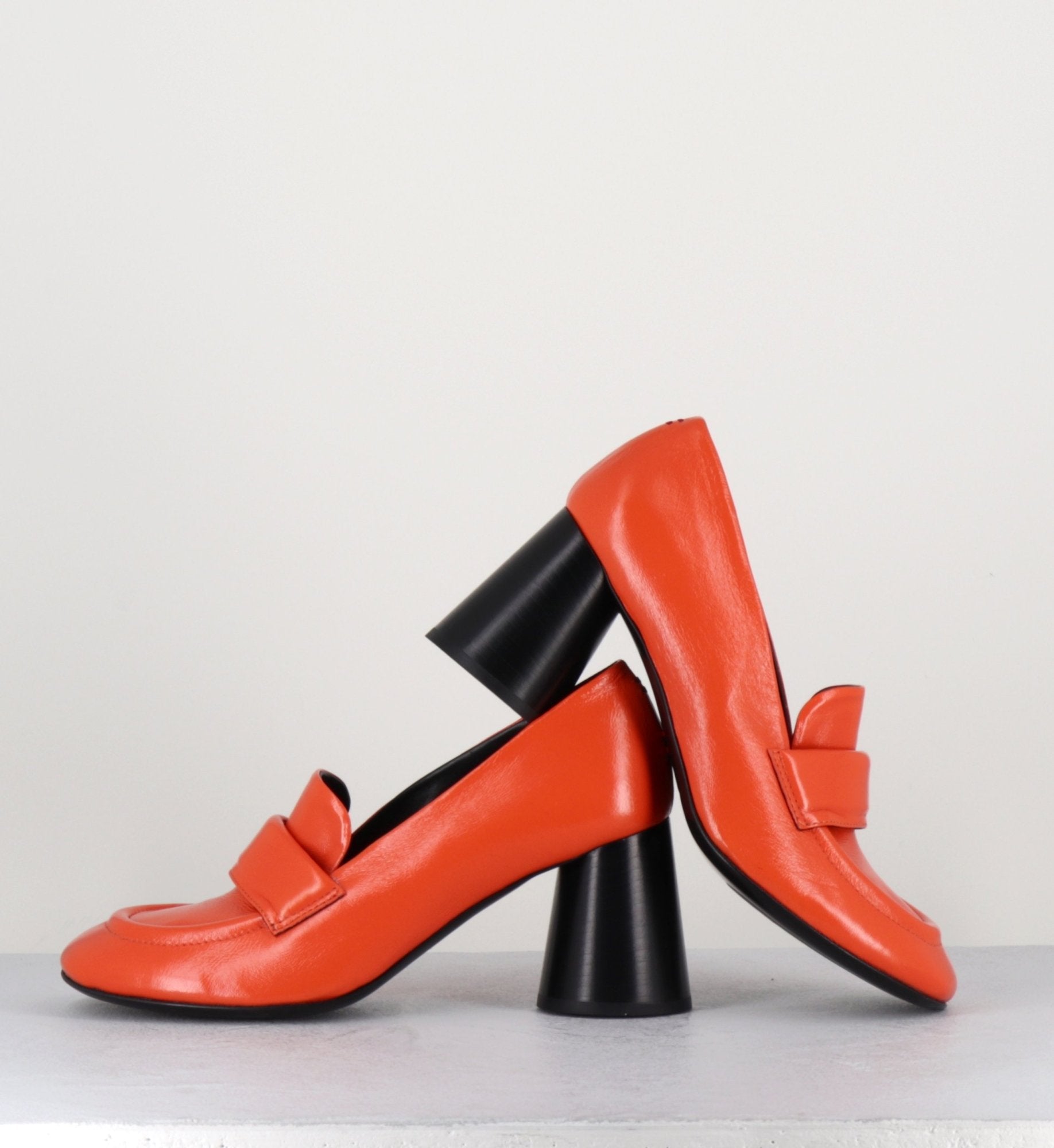Mocassins  à talon en cuir orange - ACE03 NESPOLA