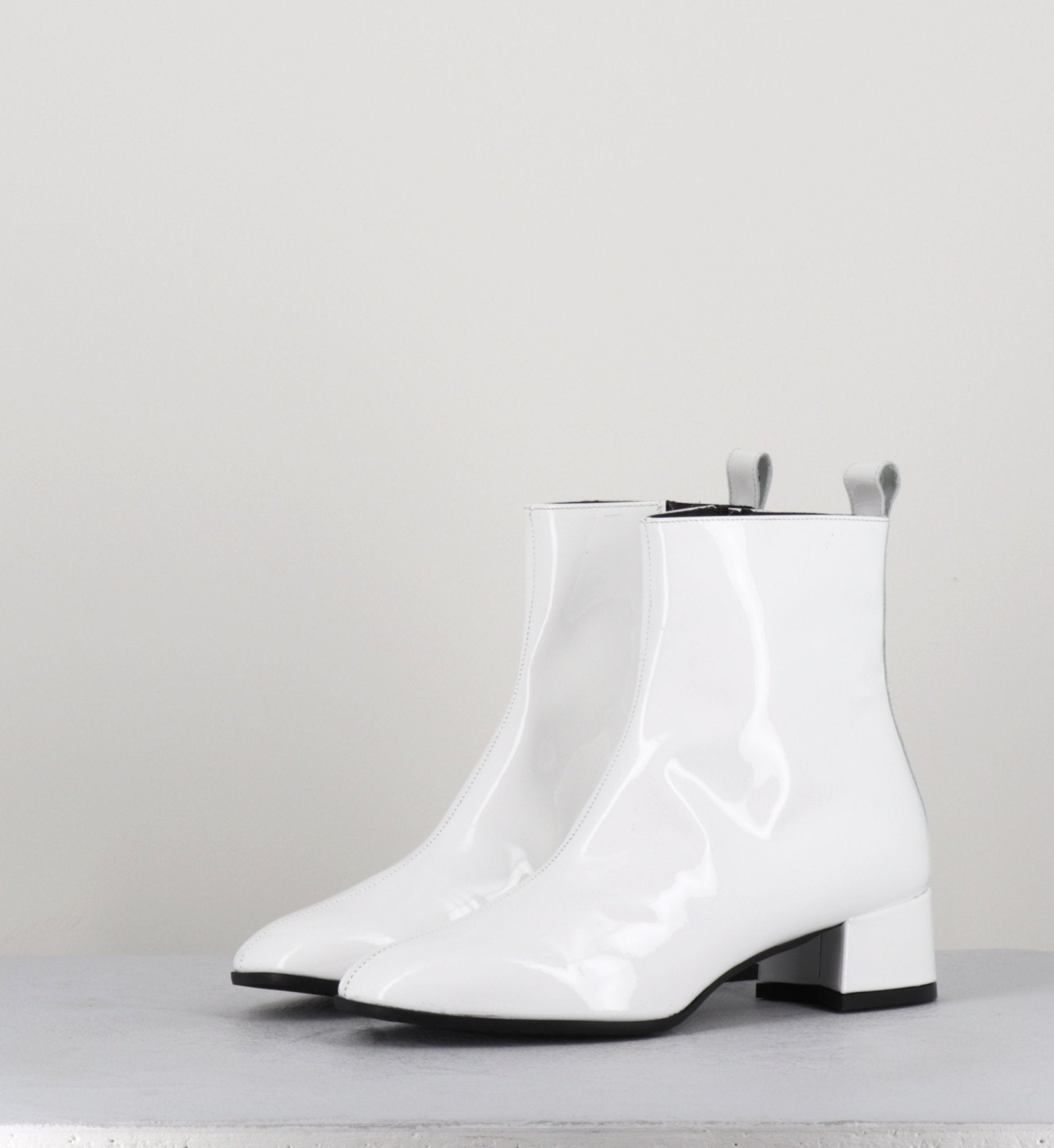 Boots 60s en cuir vernis blanc - JANE VERNICE BIANCO