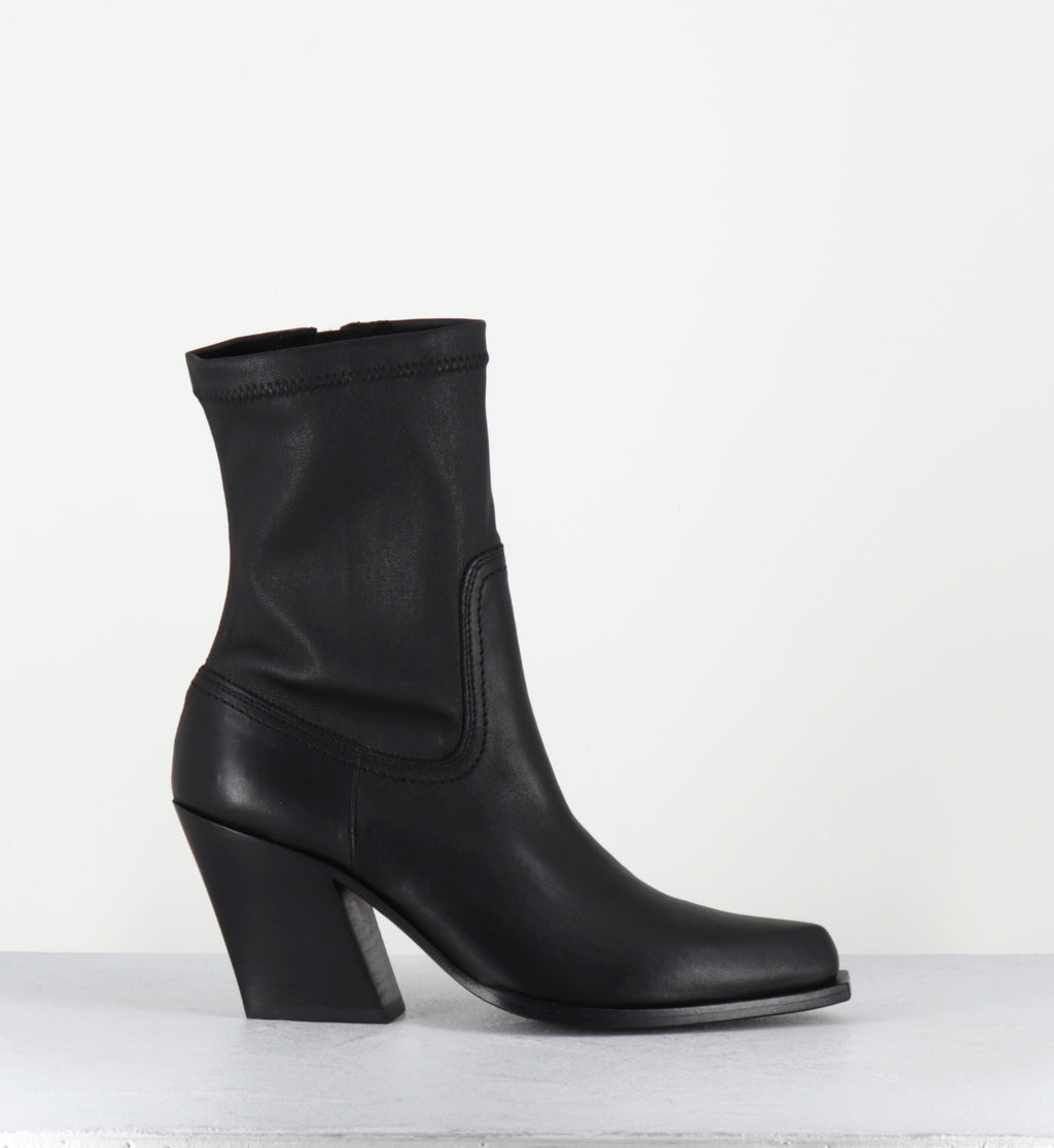 1H4504D FICTION BLACK