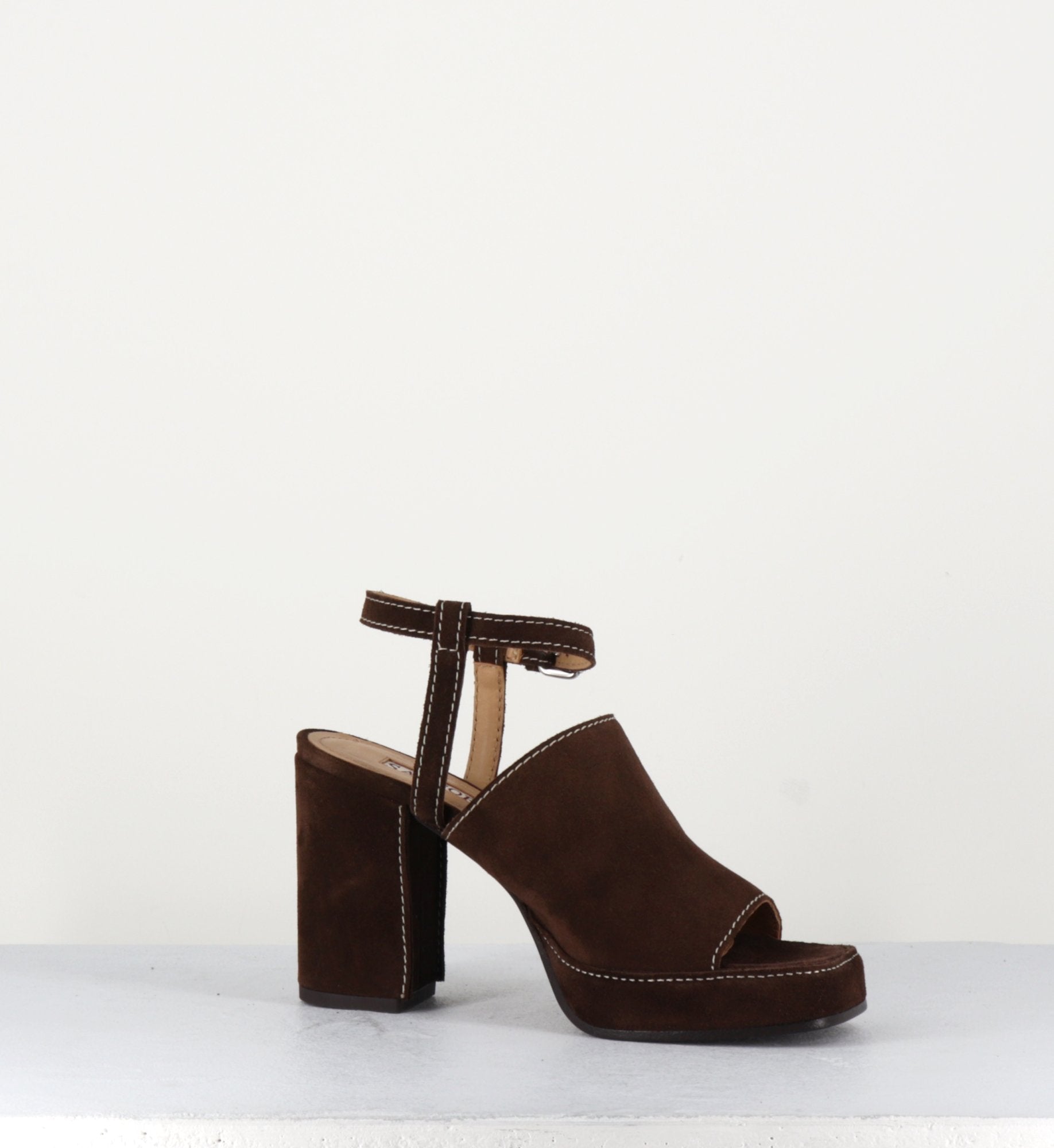 SR3947 MUSTANG CROSTA