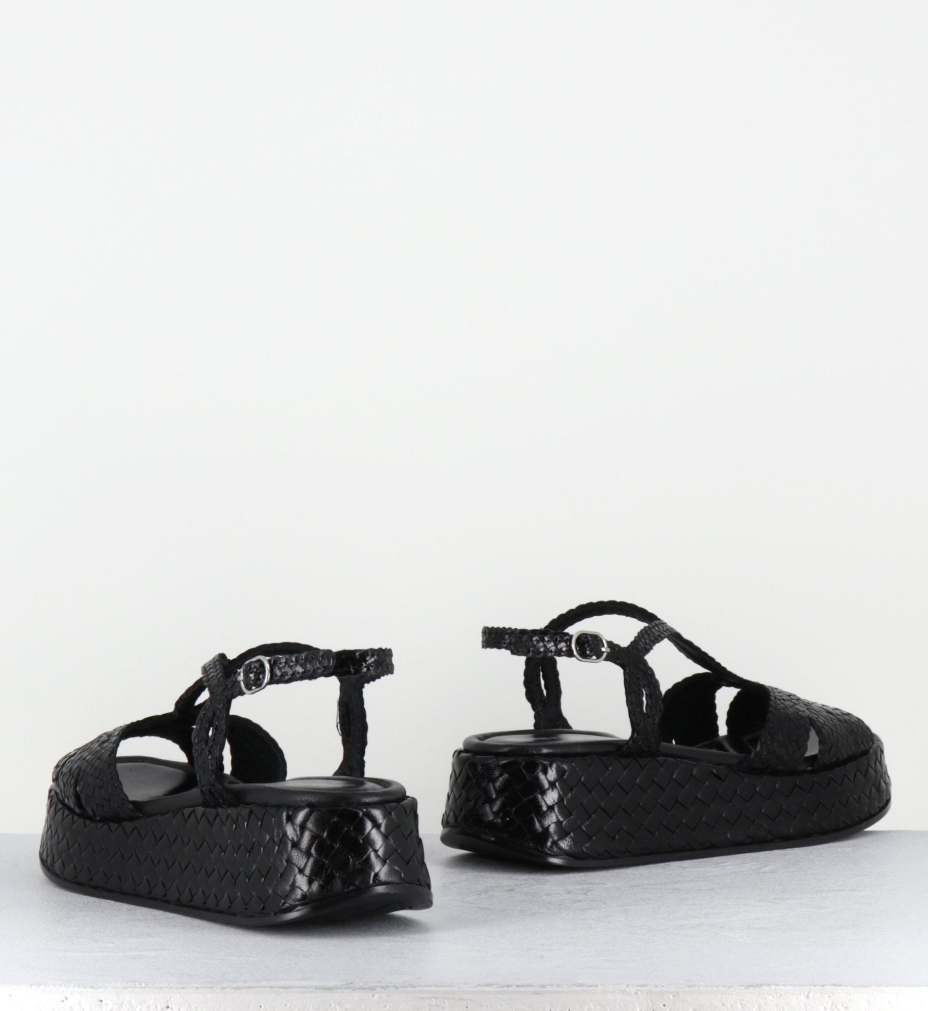 CATI25 NEGRO TRENZADO