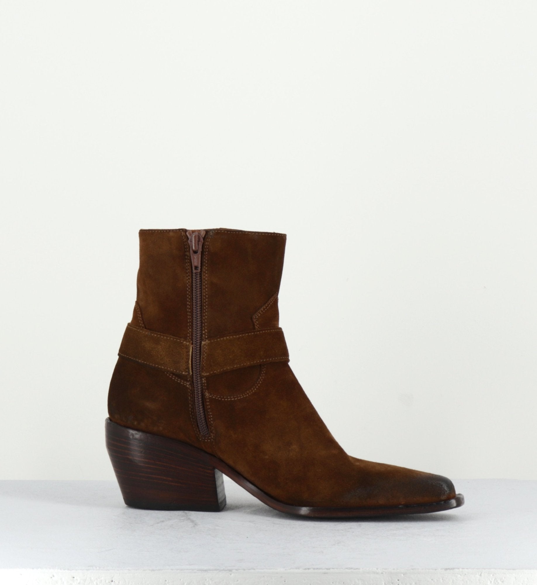 E2646H24 VELOUR NUCCIOLA