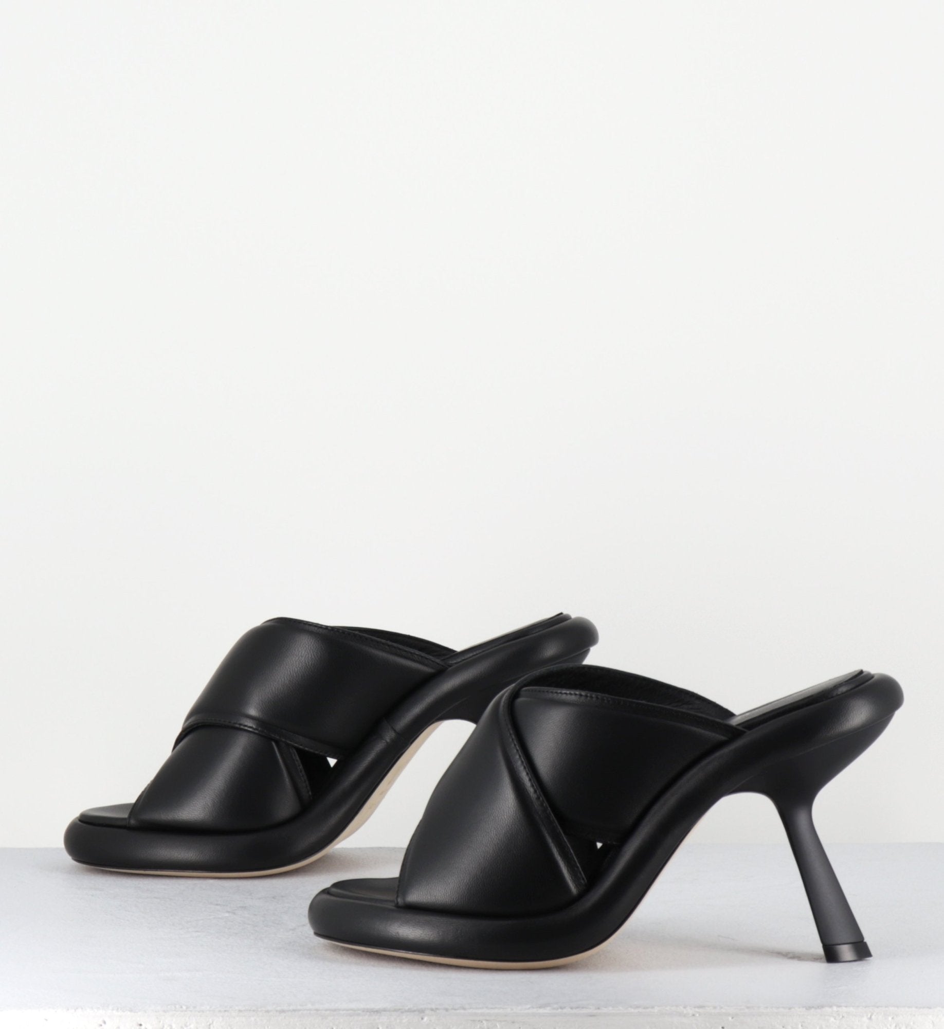 1C6950D BONBON BLACK