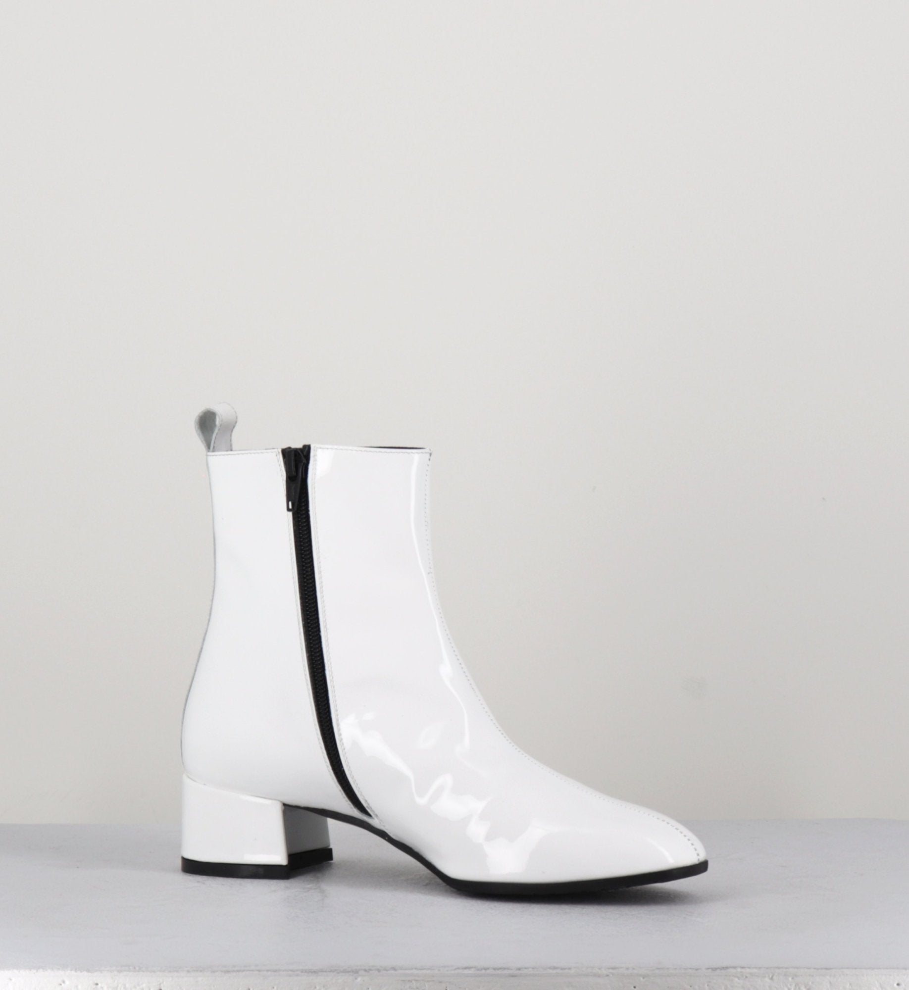 Boots 60s en cuir vernis blanc - JANE VERNICE BIANCO