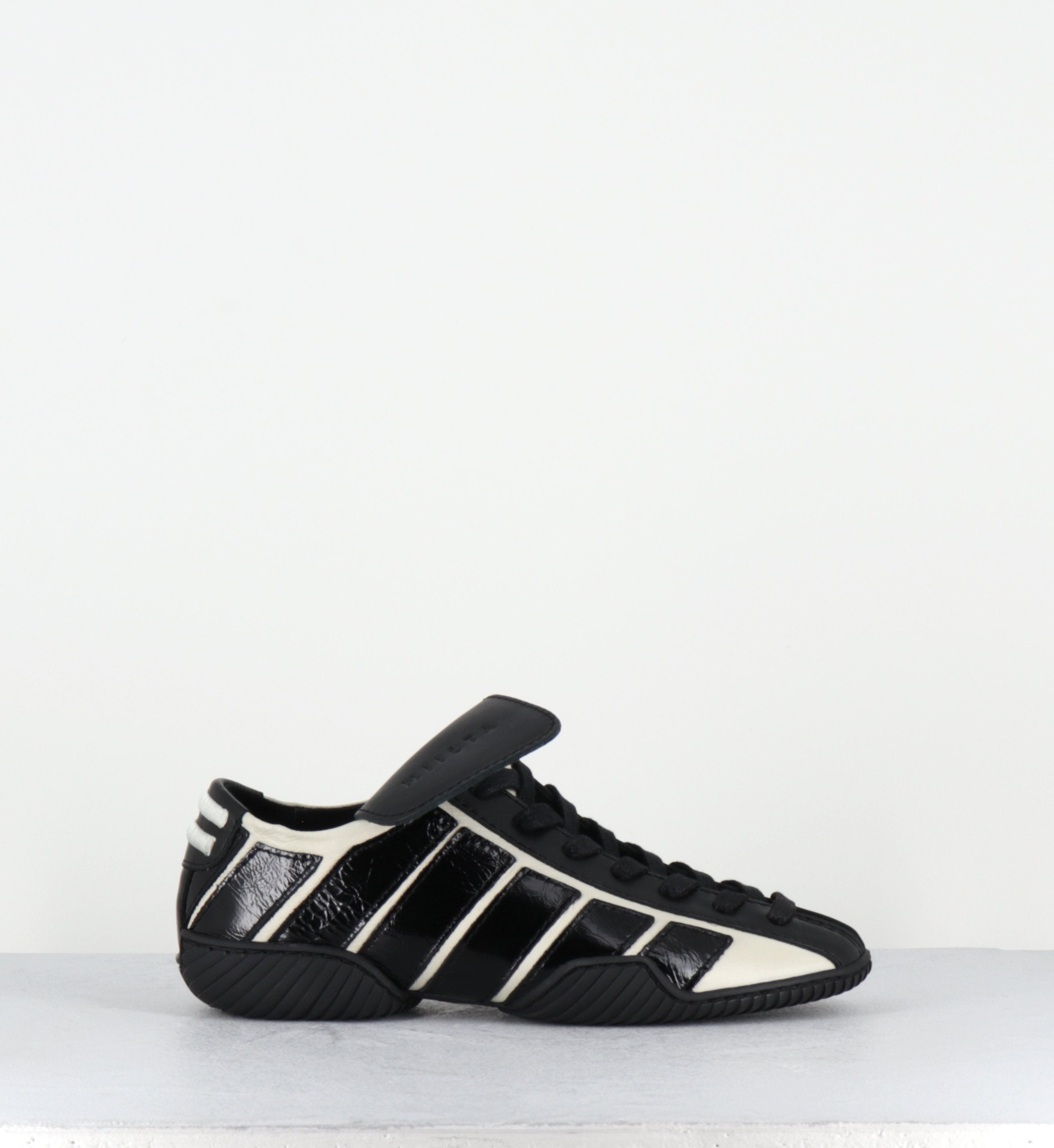 NIKOLETTA BLACK WHITE