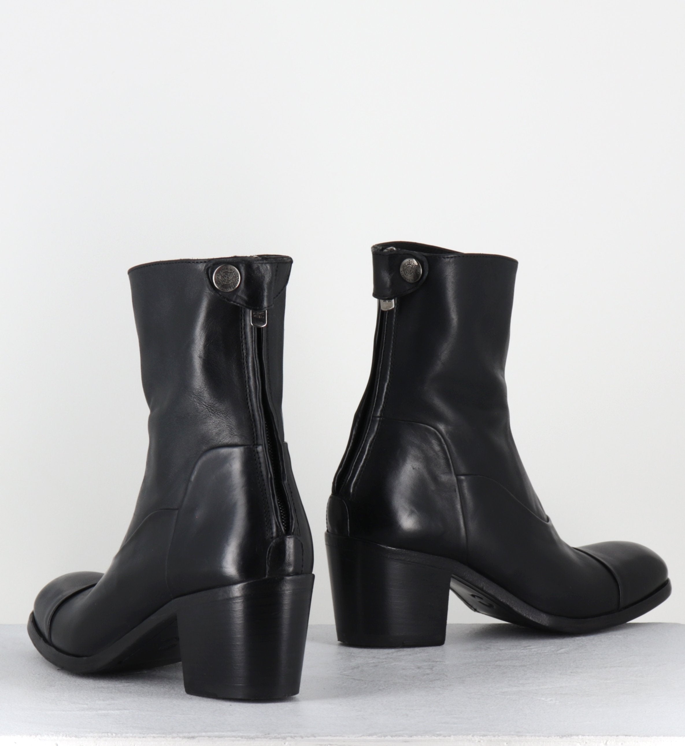 ISABEL 14004 STRIKE BLACK