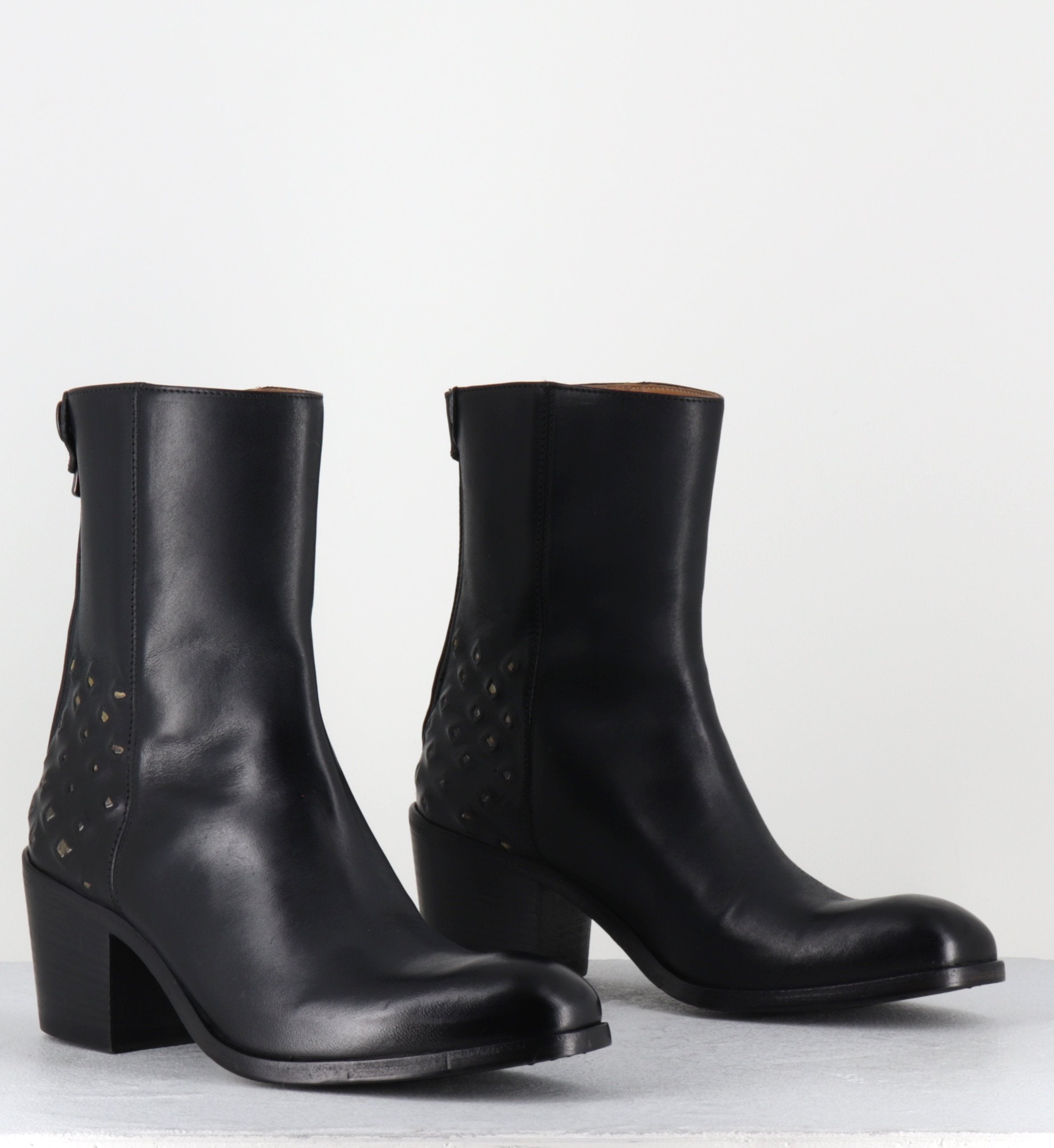 ISABEL 90005 STRIKE BLACK