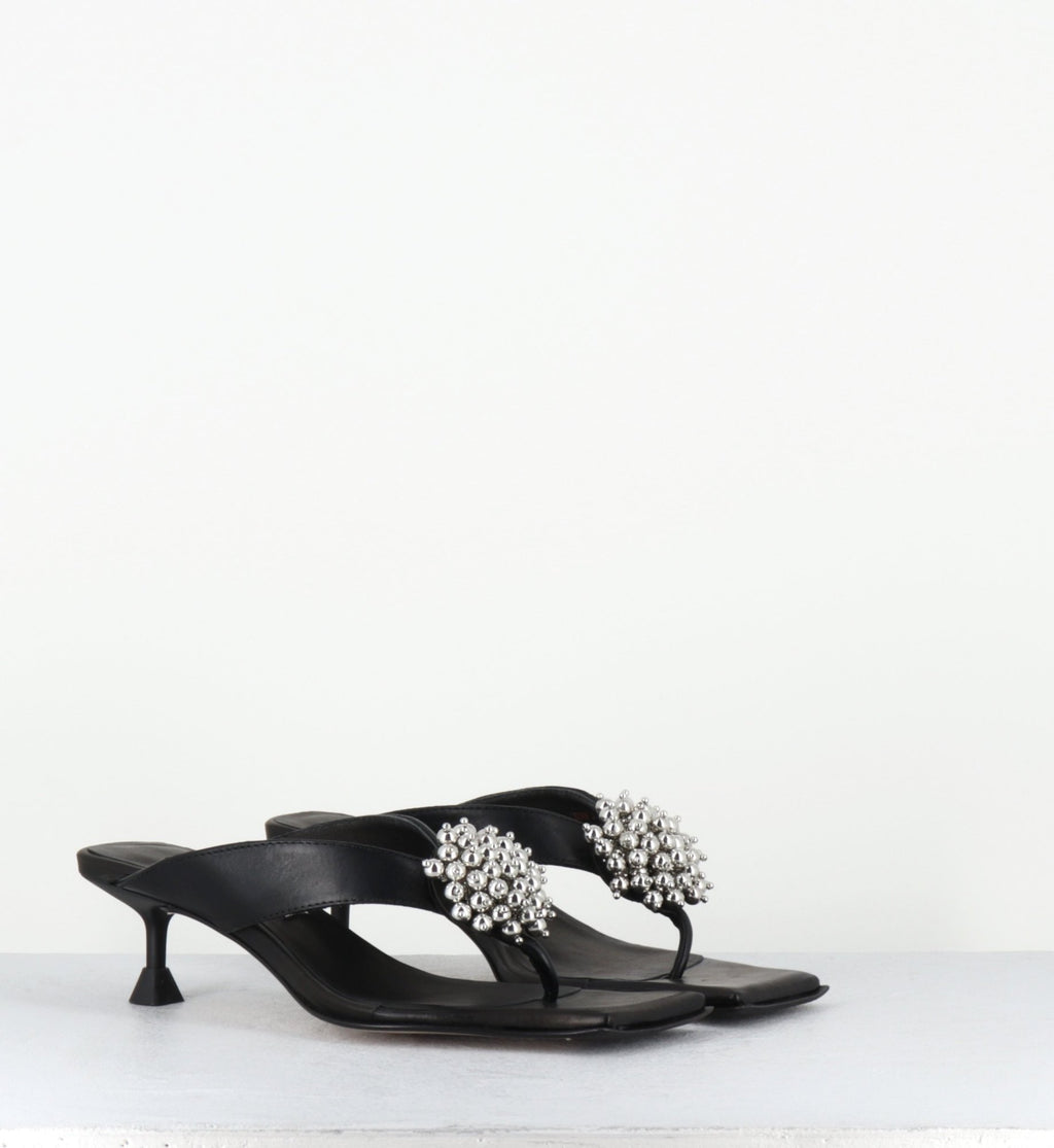 NARELA BLACK SANDAL