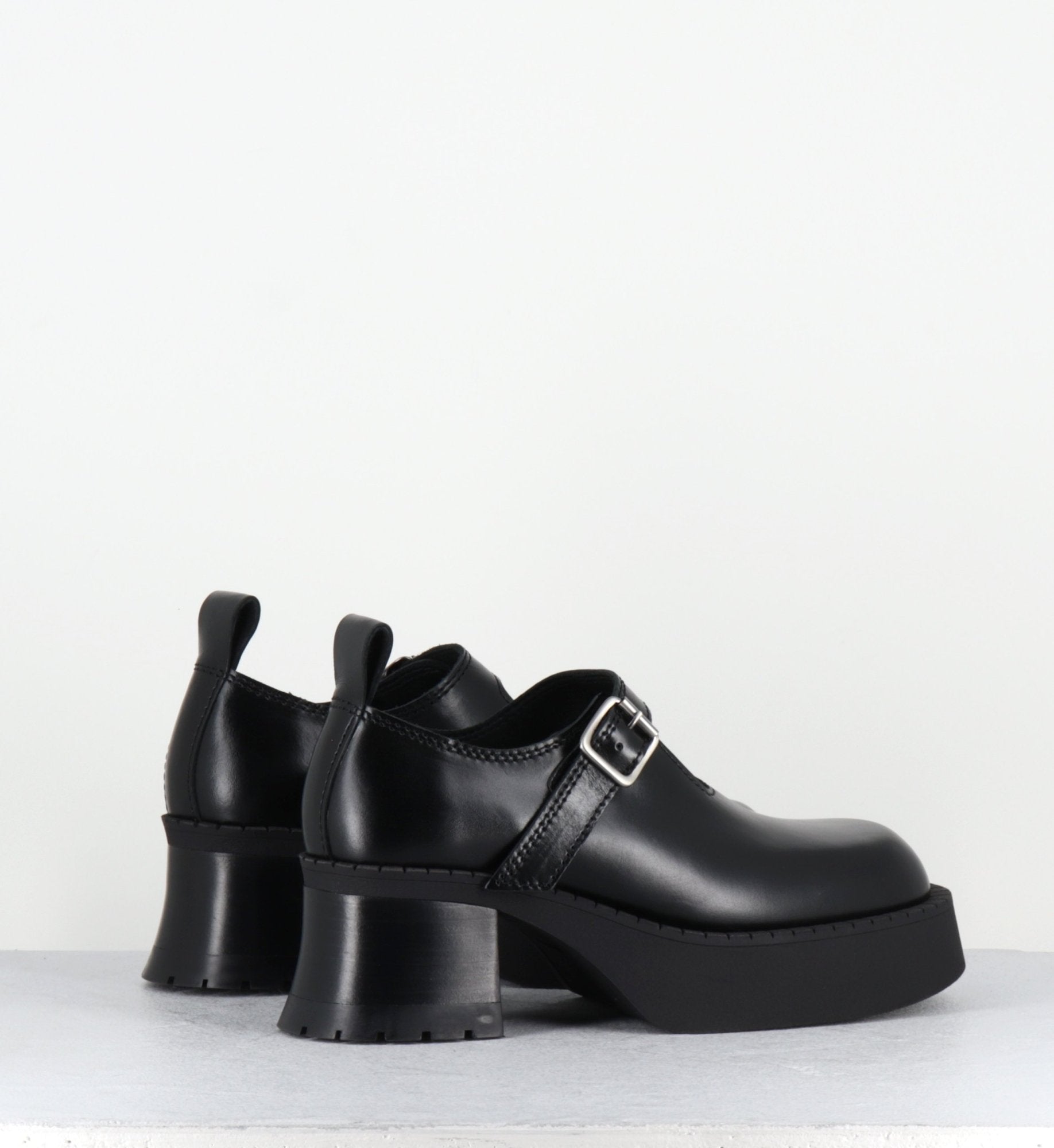 BIRGIT BLACK BROGUES