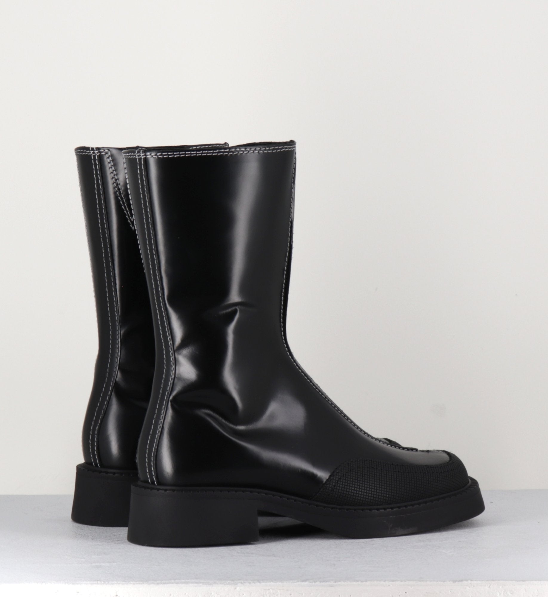 TORA BLACK BOOTS