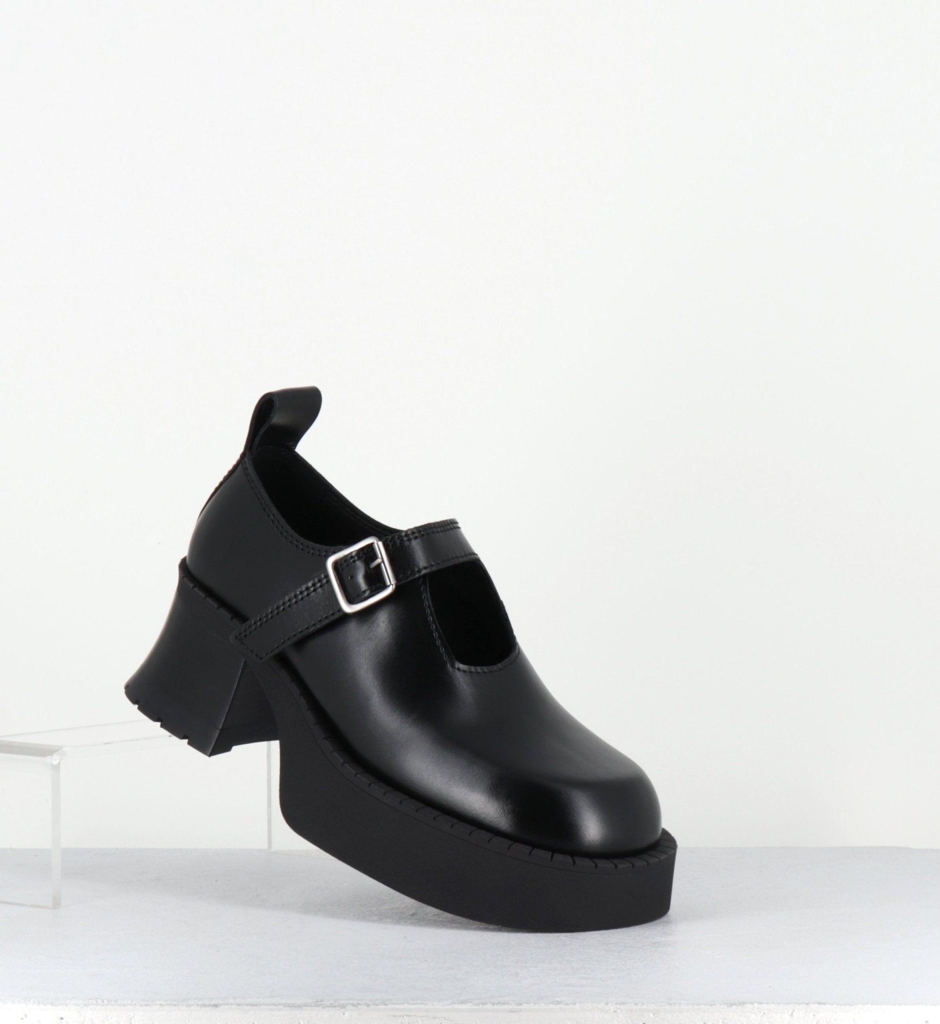 BIRGIT BLACK BROGUES