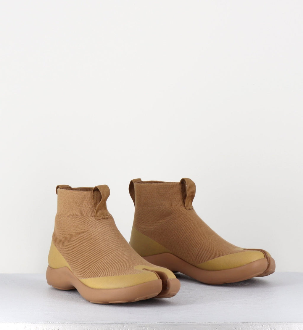 TABI HIGHTOP BROWN