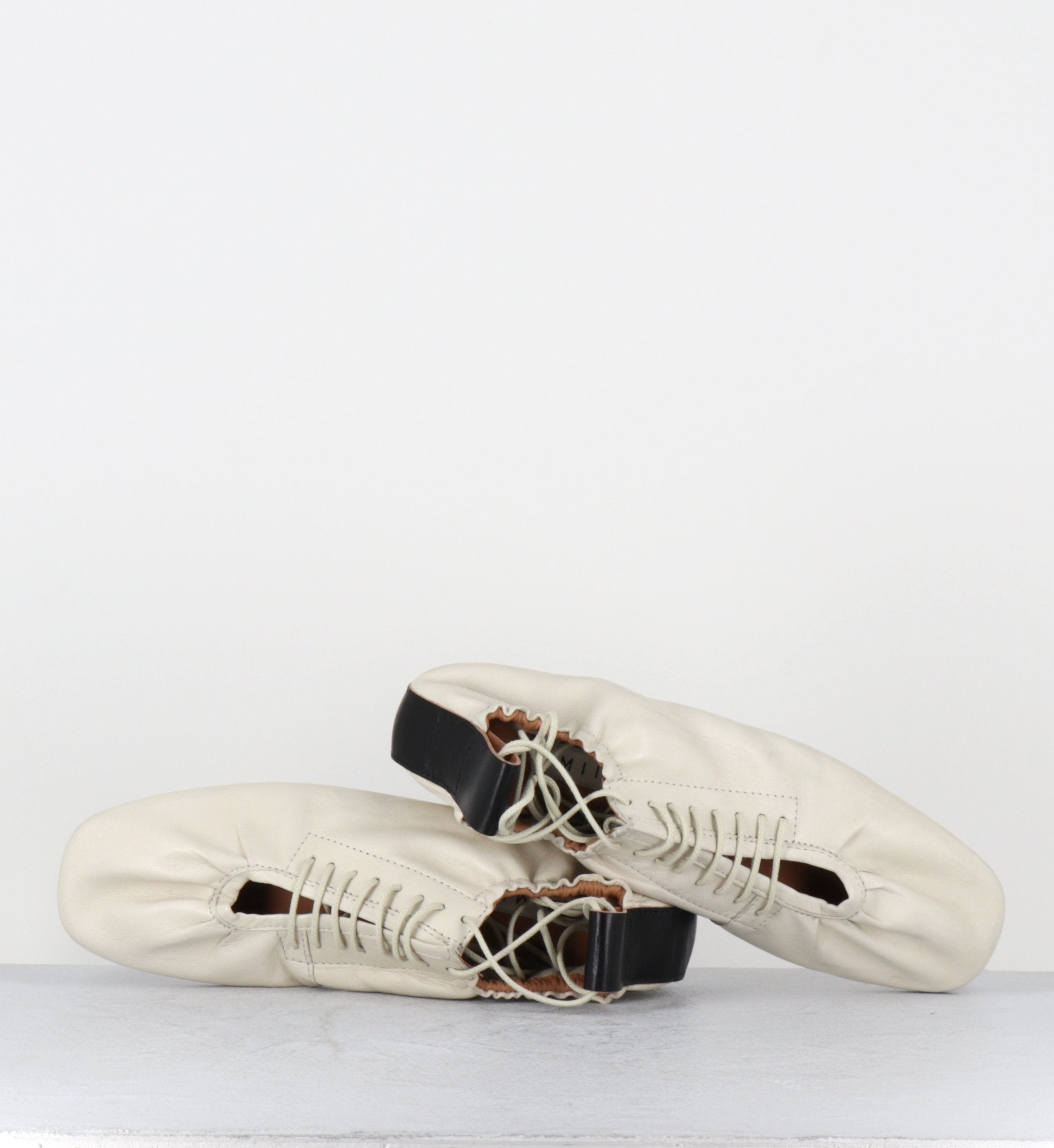 CONSUELO CREAM BALLERINAS