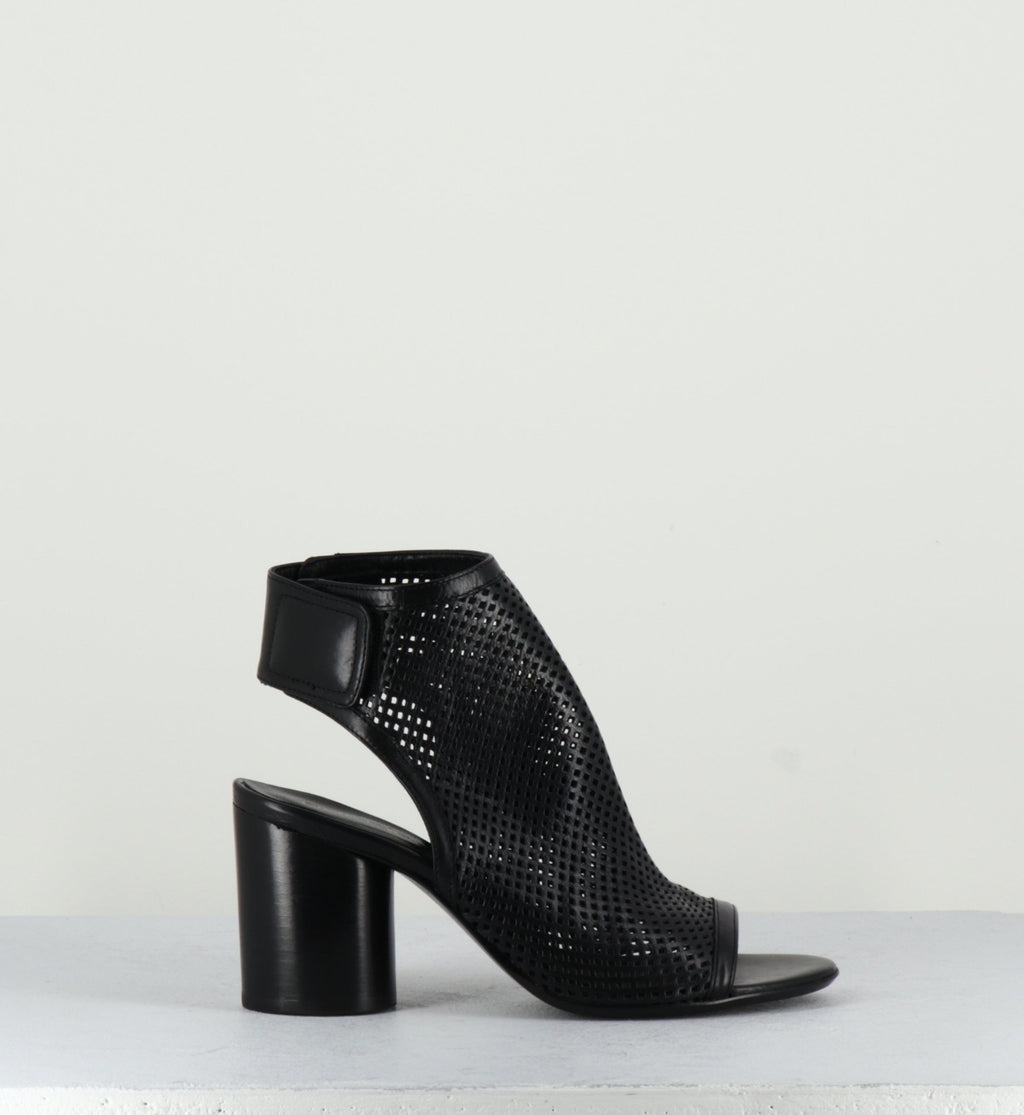 6922 NERO