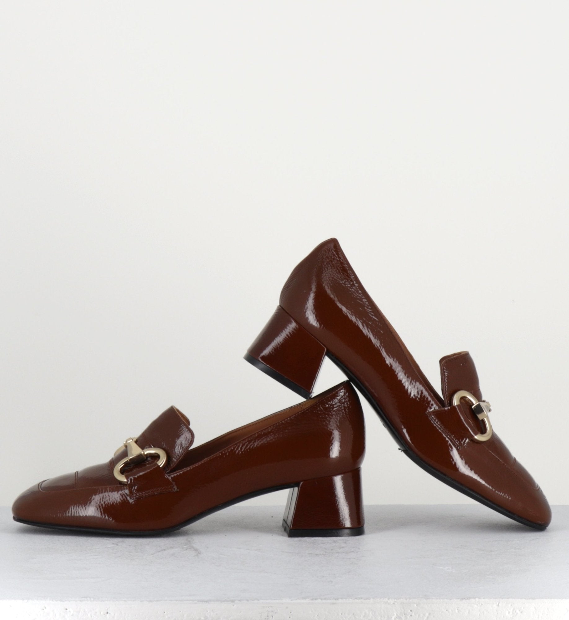 2465 FINISH MARRONE