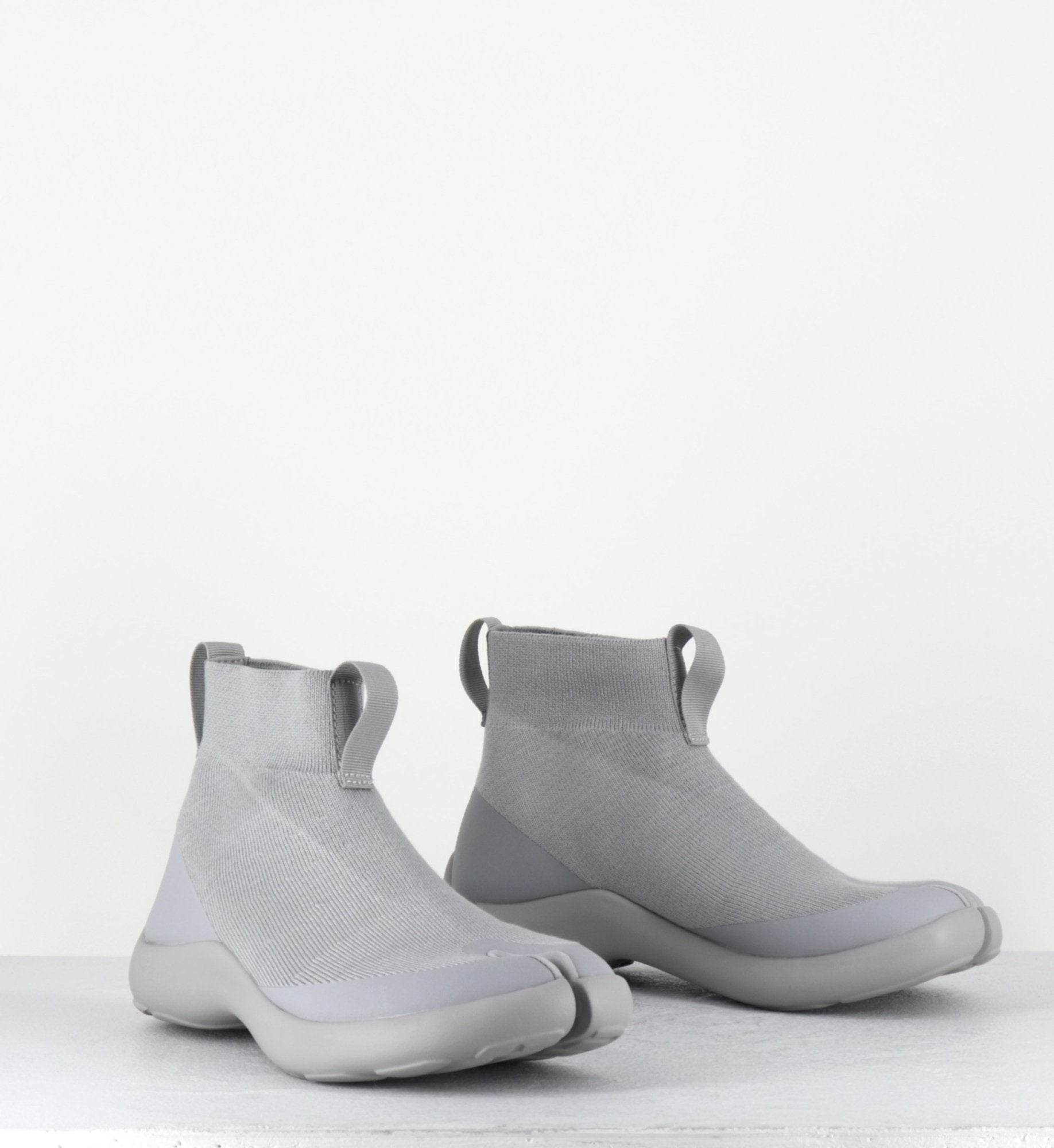 TABI HIGHTOP GREY
