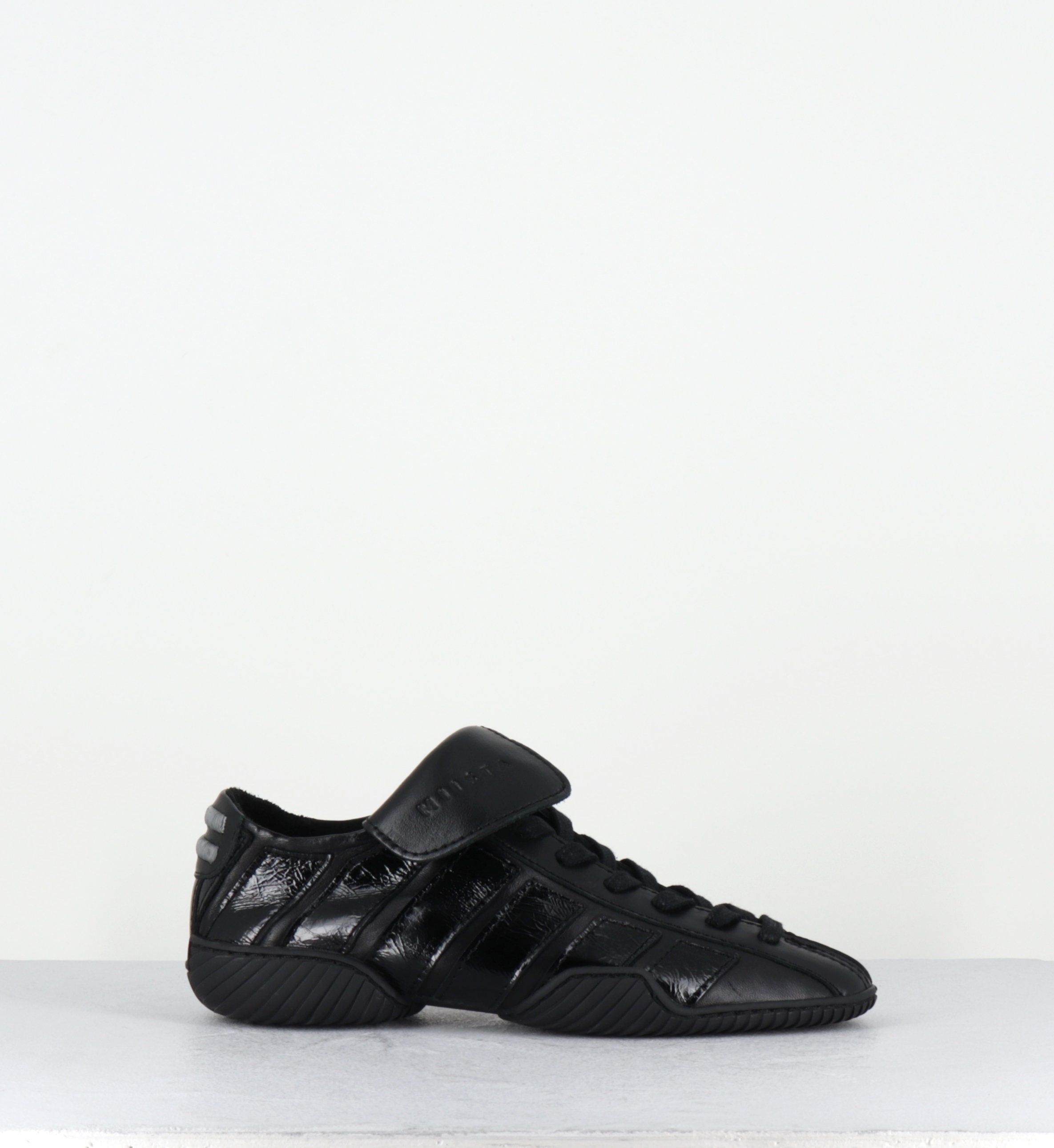 NIKOLETTA BLACK SNEAKERS