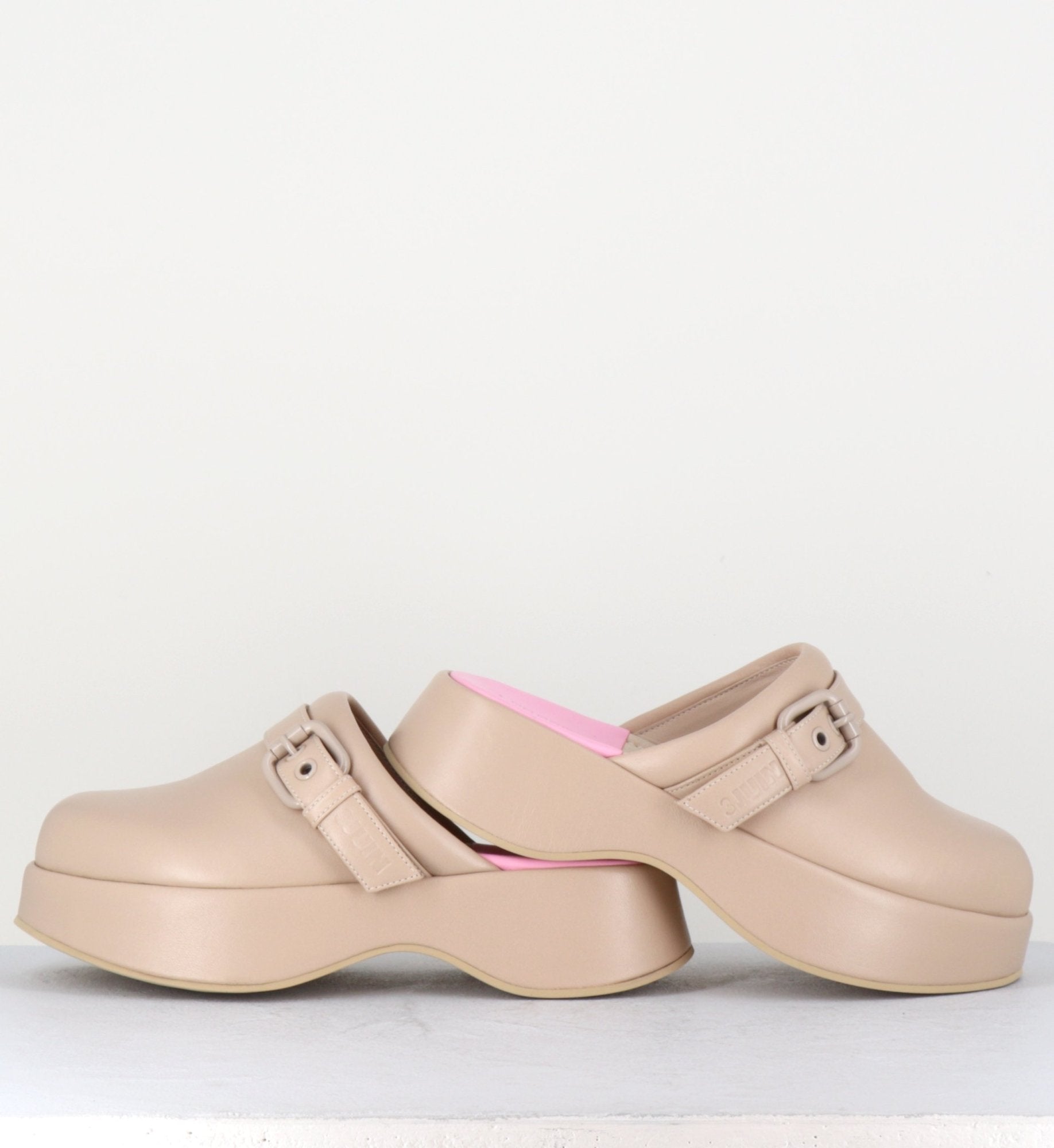 Sabot en cuir beige - LIPARI CHAT SAHARA