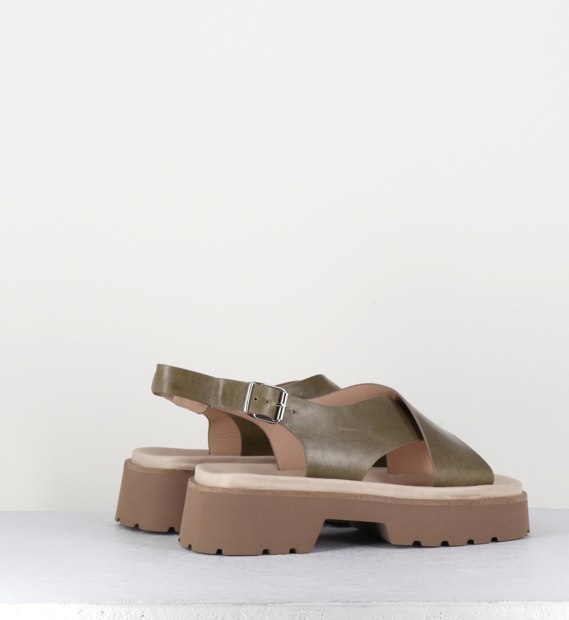 PE7422 MILITARE