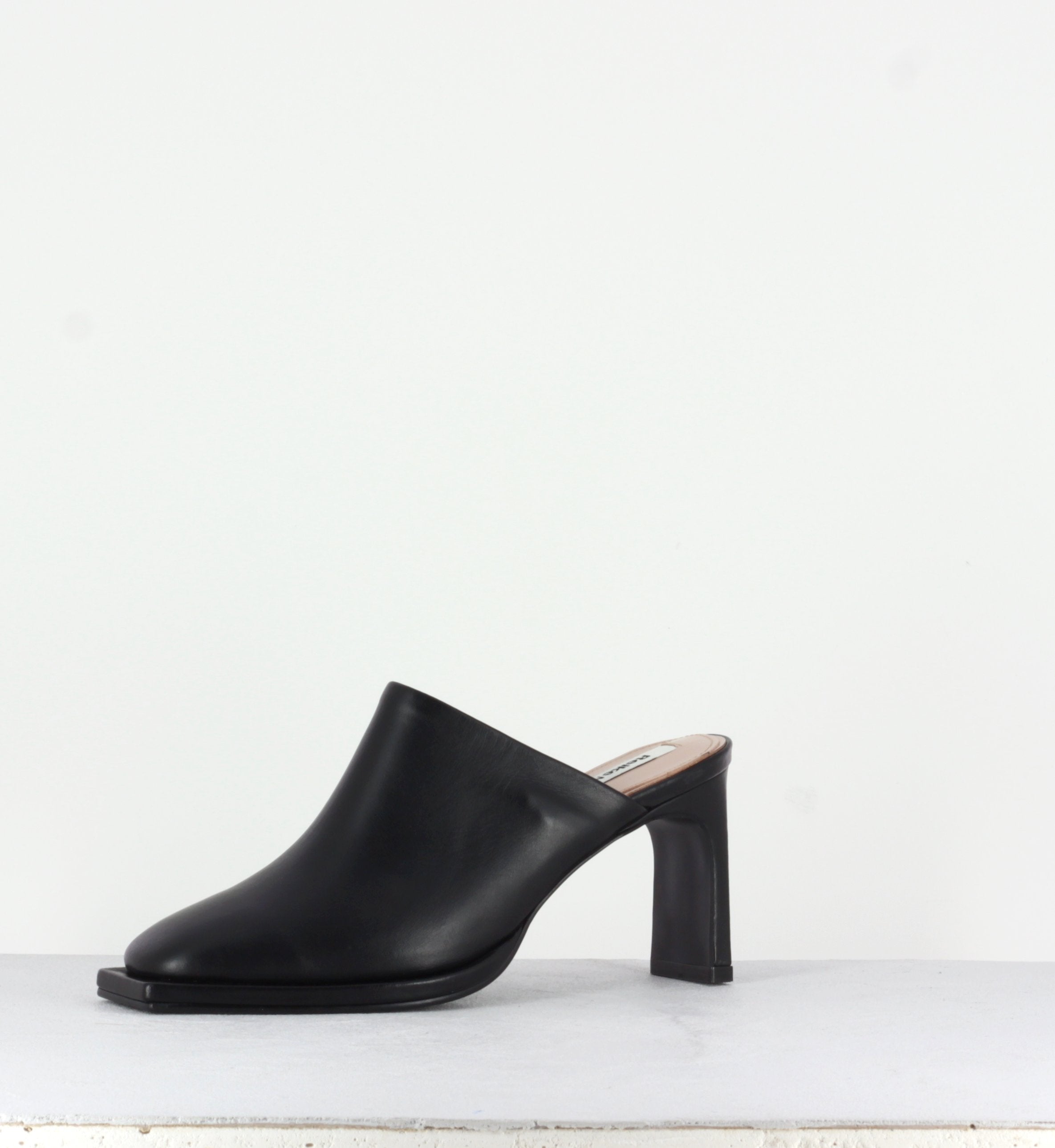 Reike Nen - Clean Square Mules Black