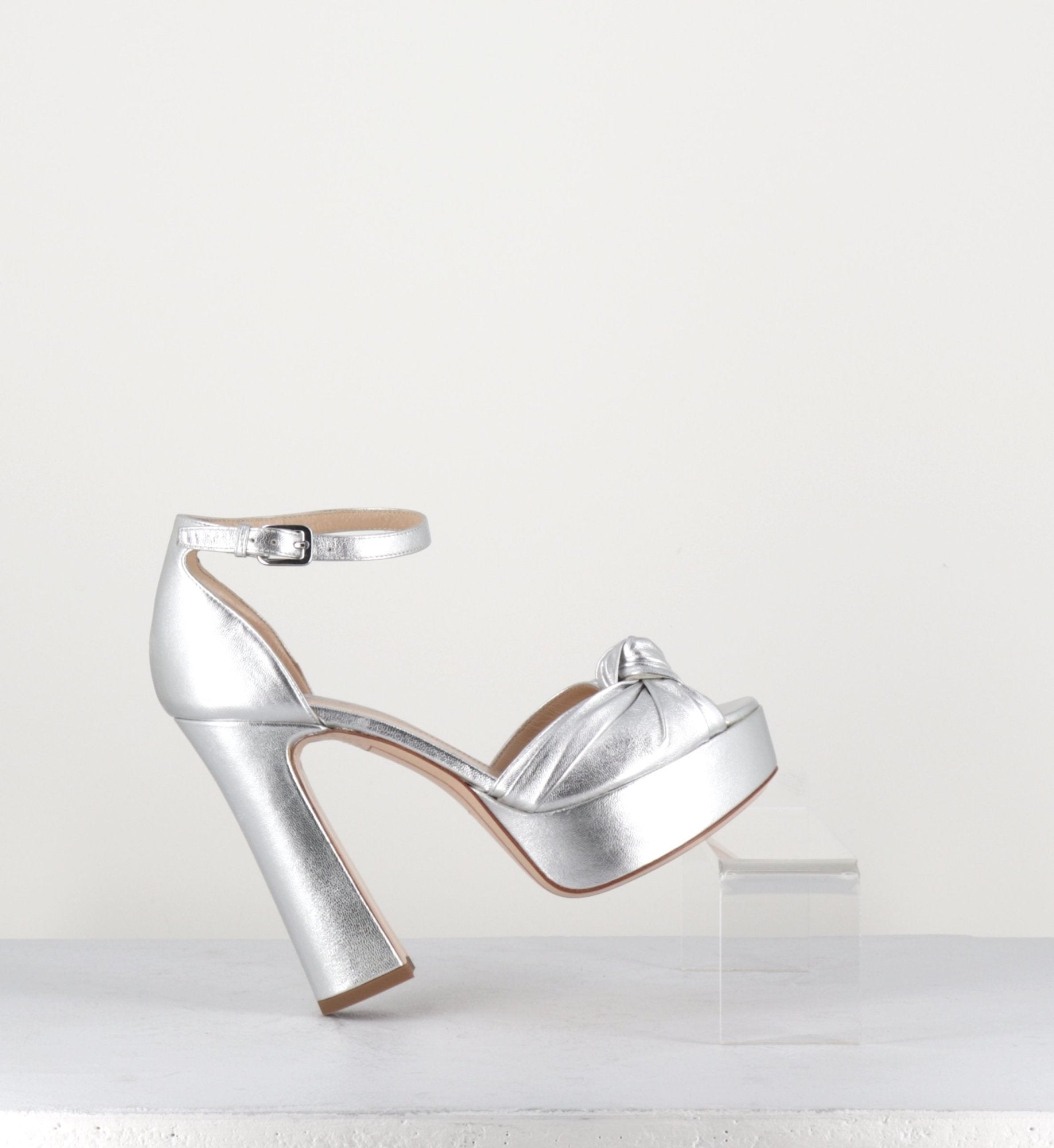 Sandales à talons hauts avec patins 5139104 argent - Deimille