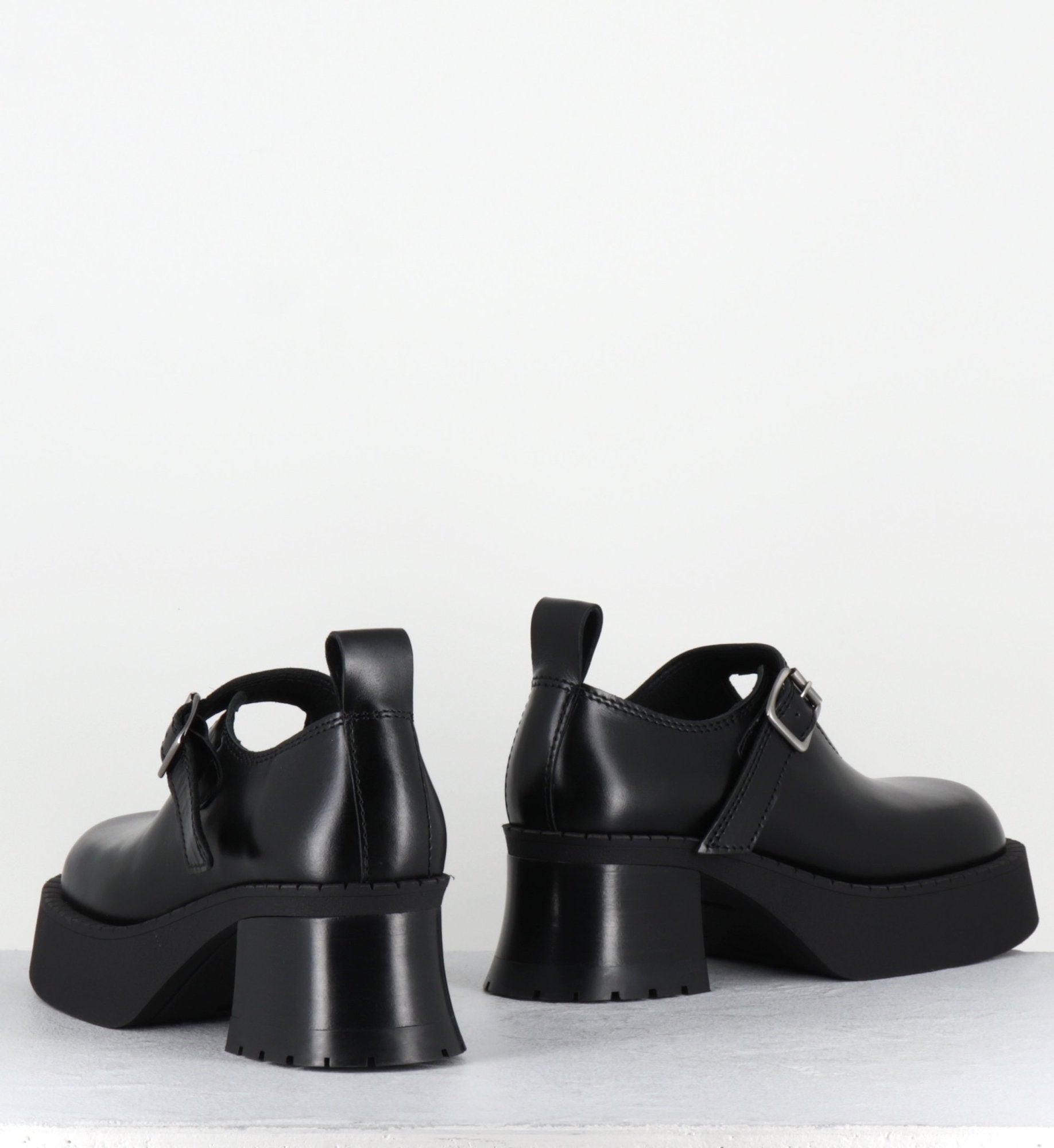 BIRGIT BLACK BROGUES