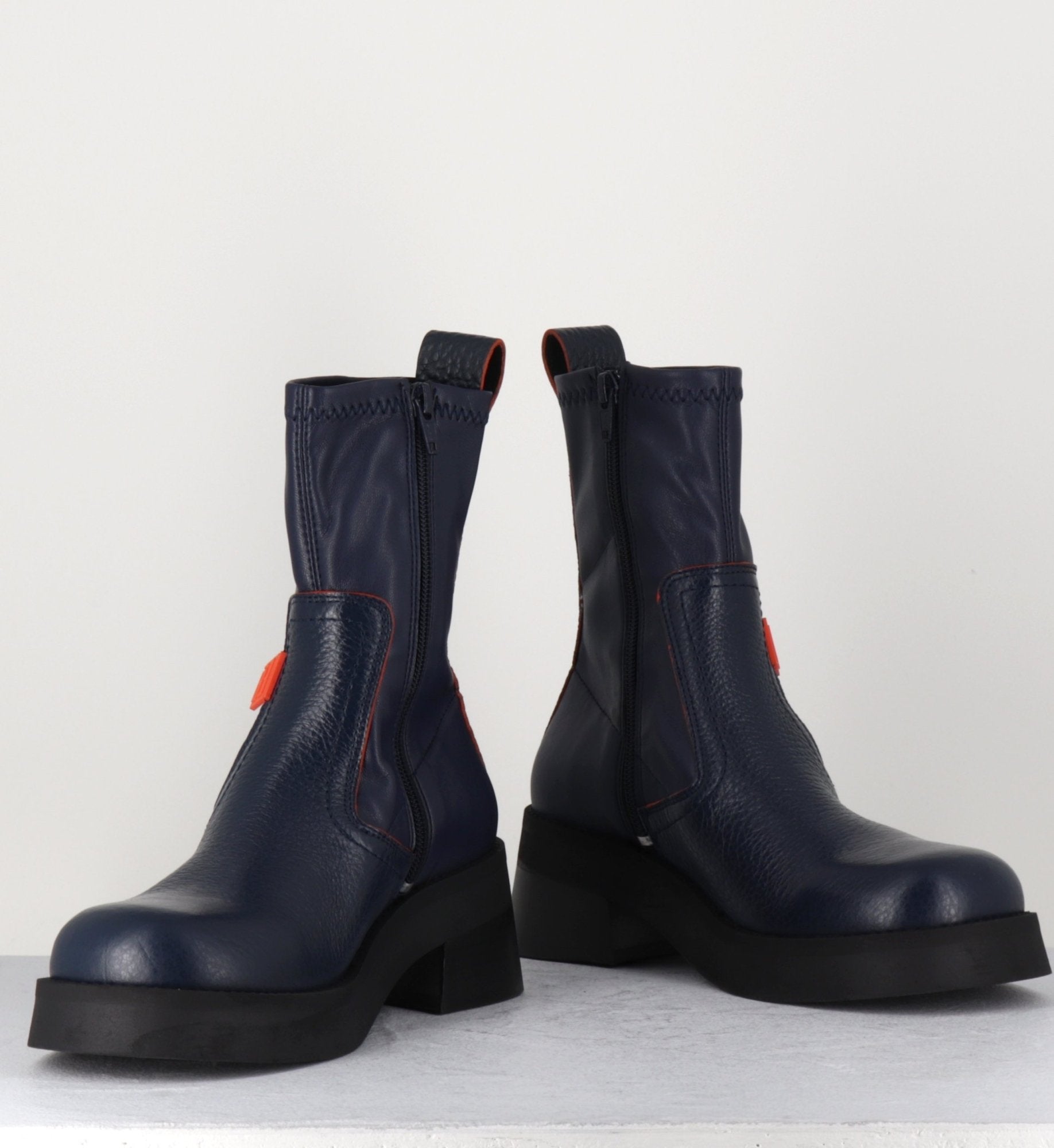 OLIANA NAVY BOOTS