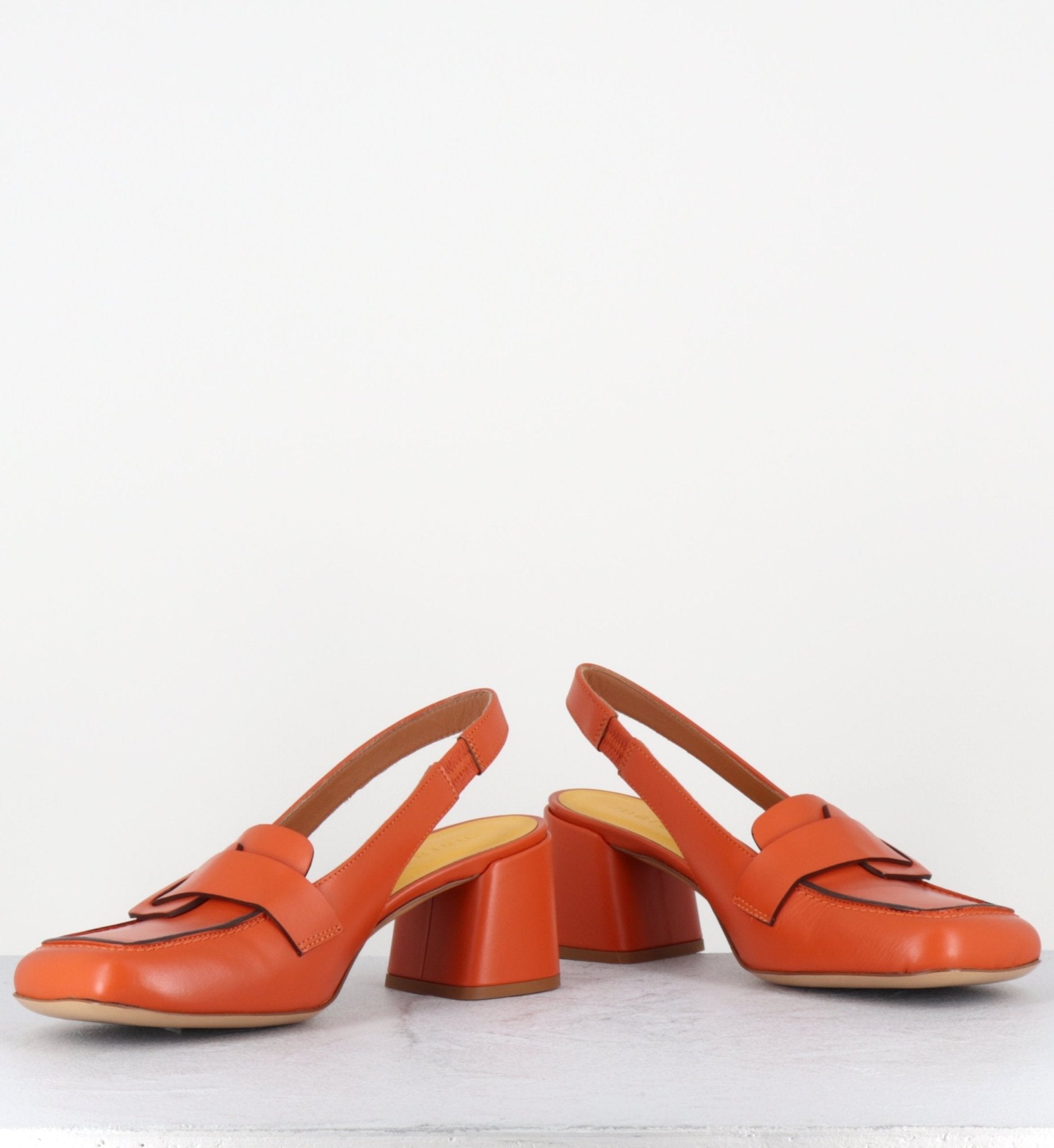 S242234 REMUVE ORANGE