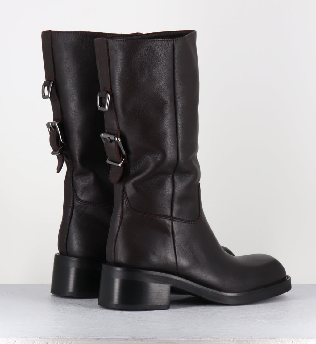 LEDA NATA CIOCCOLATO