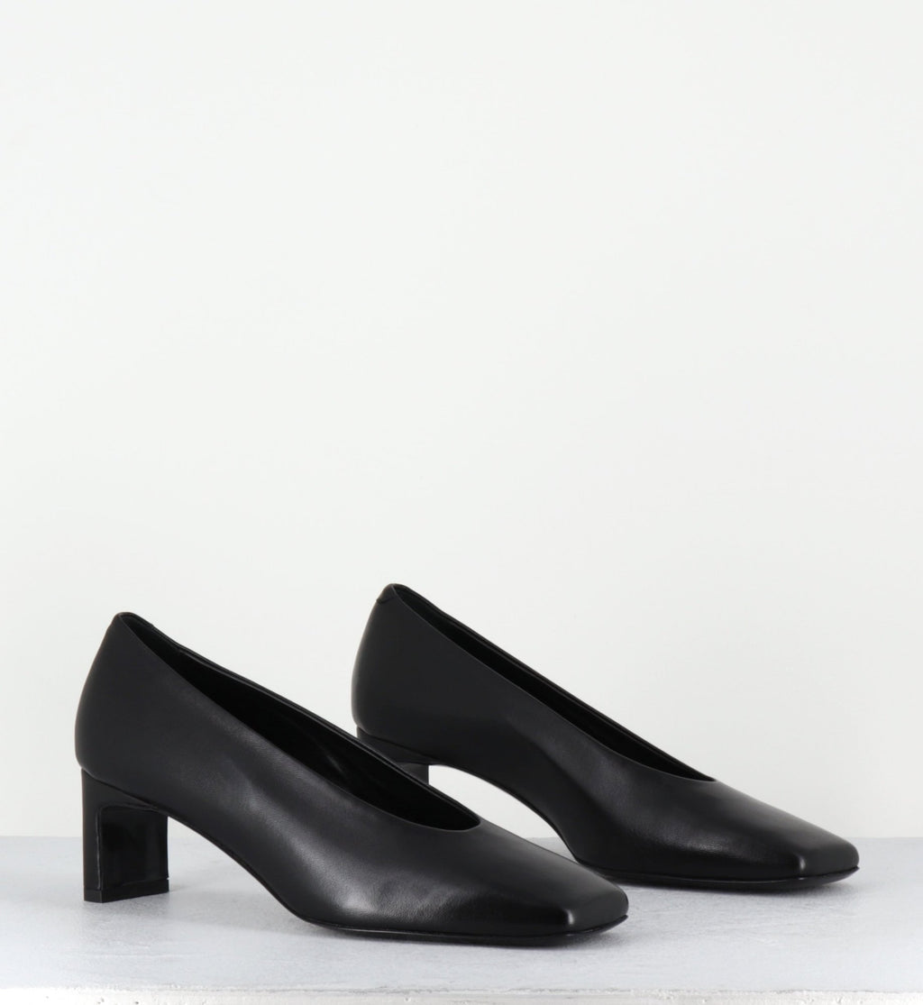 SANTI BLACK COWHIDE