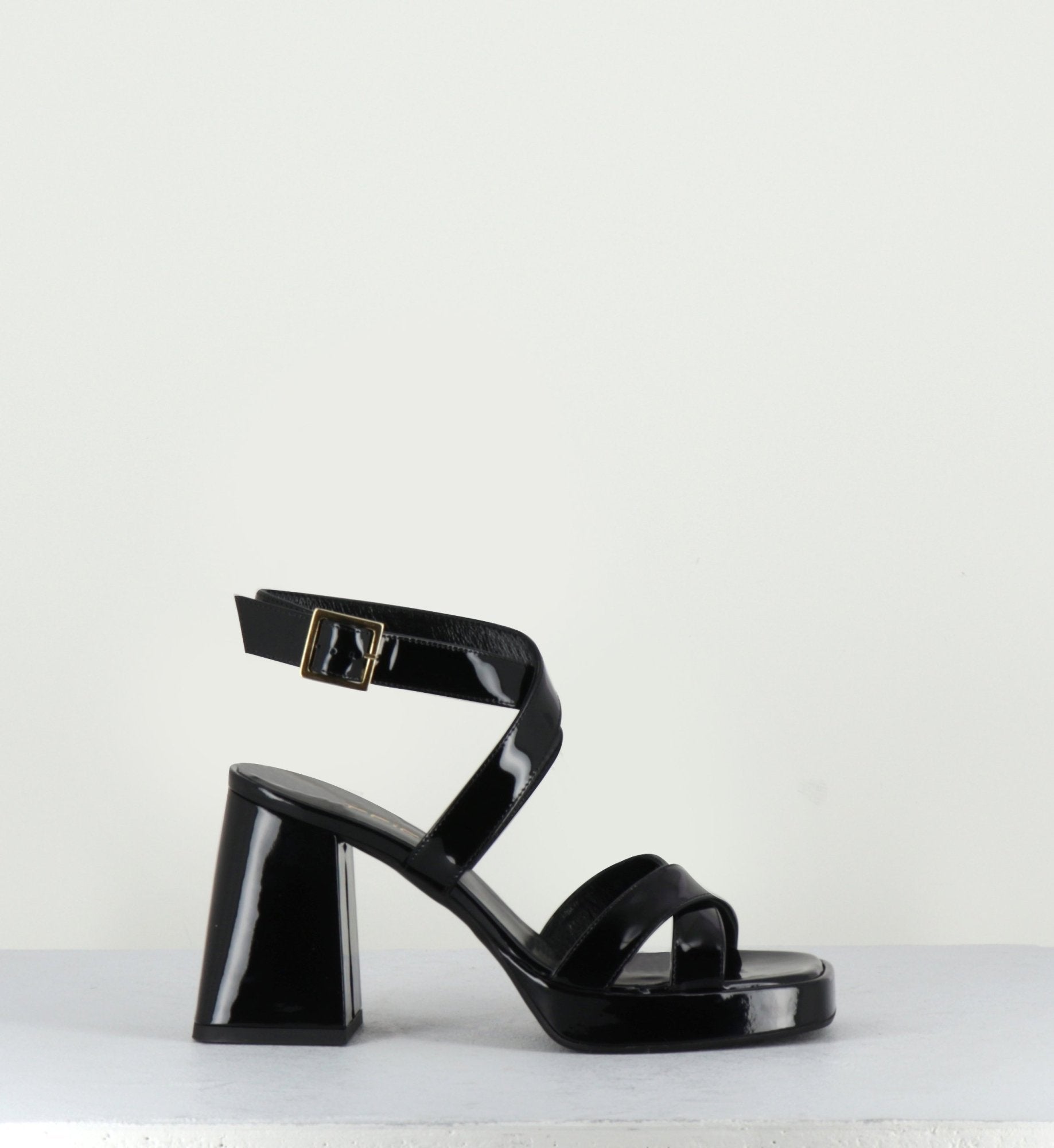 YEL3009 BLACK