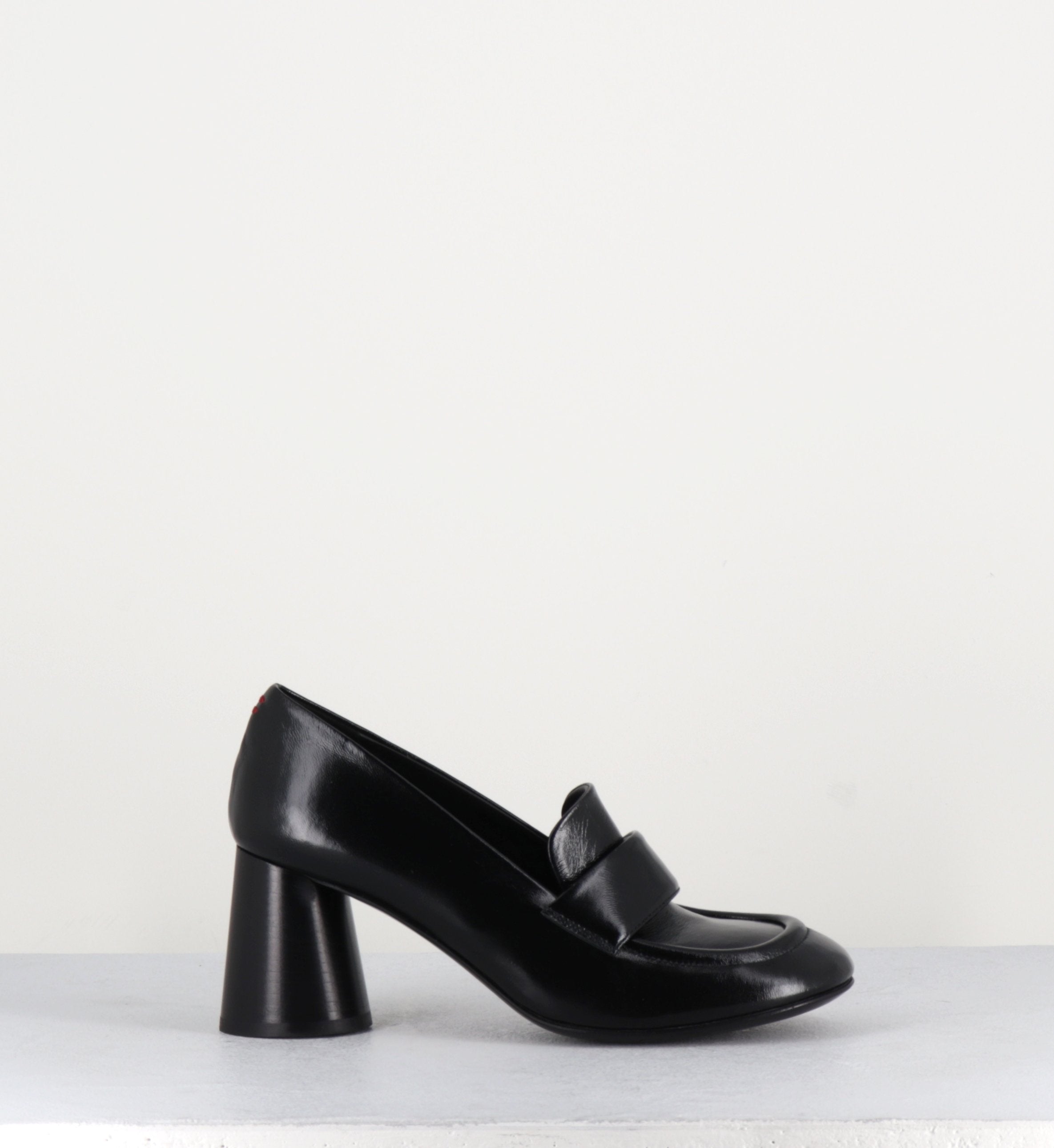 Mocassins à talon en cuir noir - ACE03 NERO