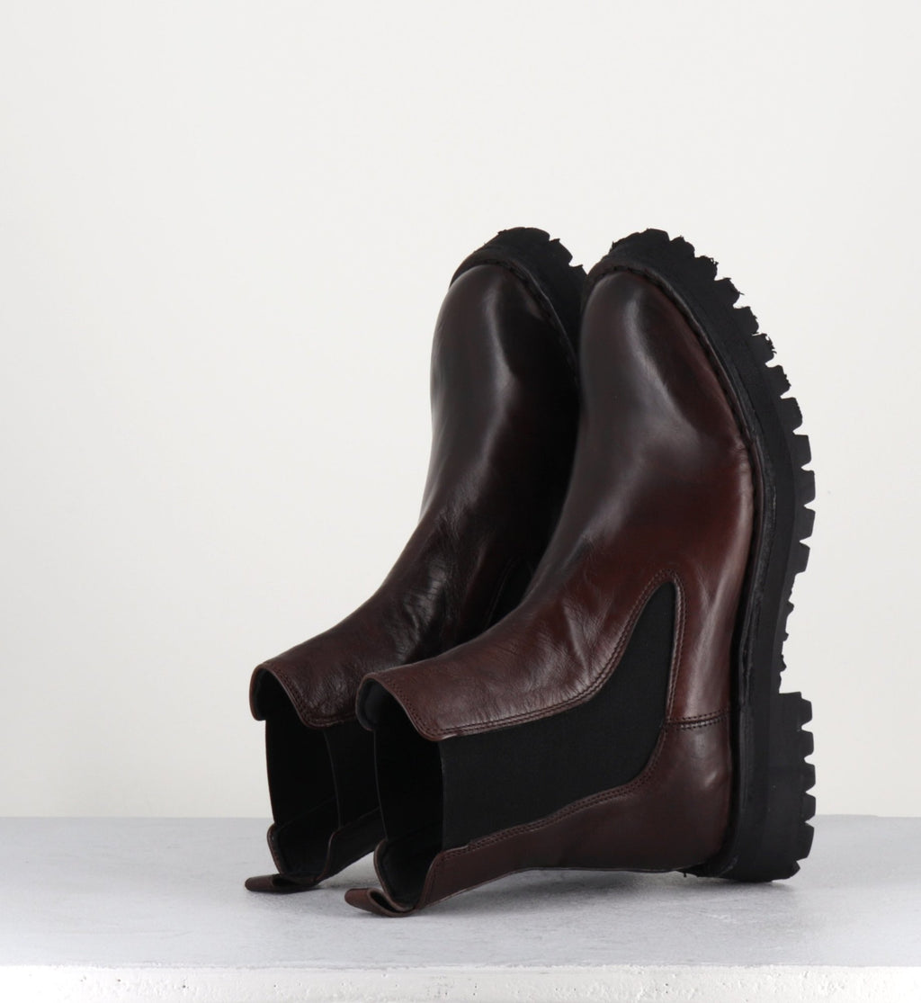 21J270 BROWN
