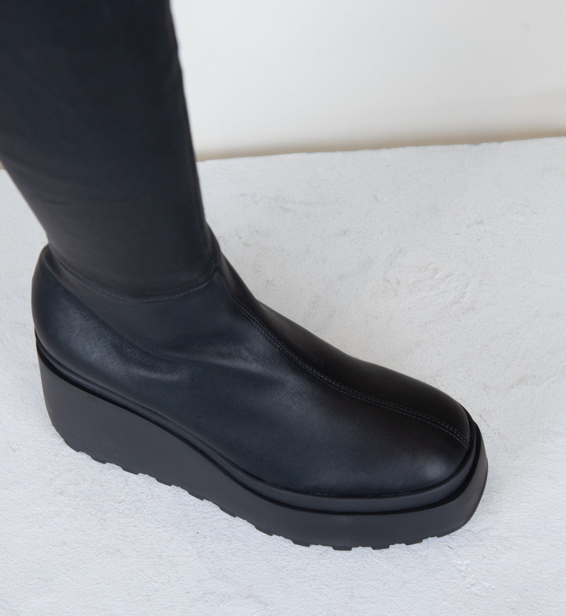 Cuissardes à plateforme en cuir stretch noir - 1Y5400 NERO