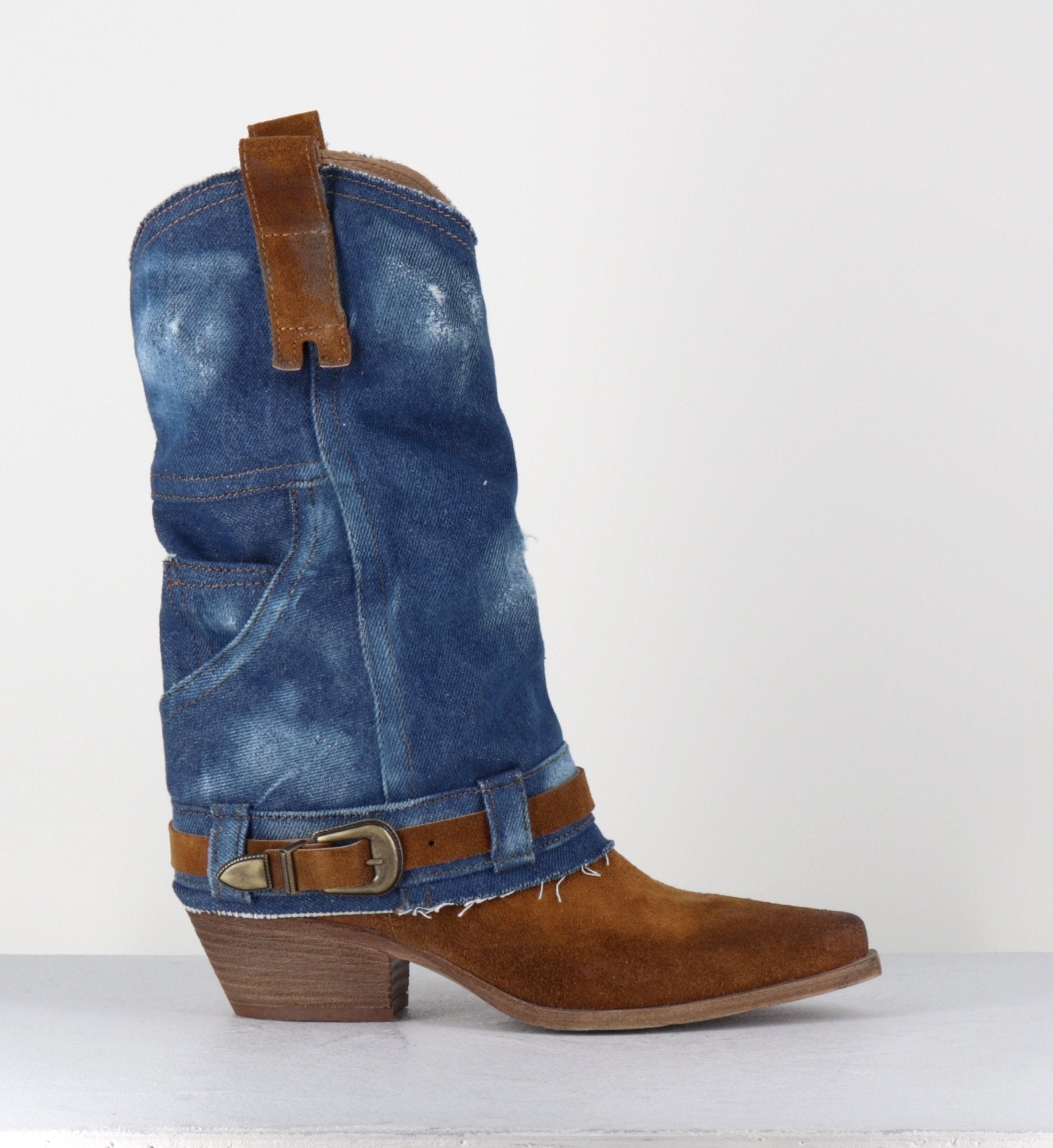 SADA JEANS SUEDE