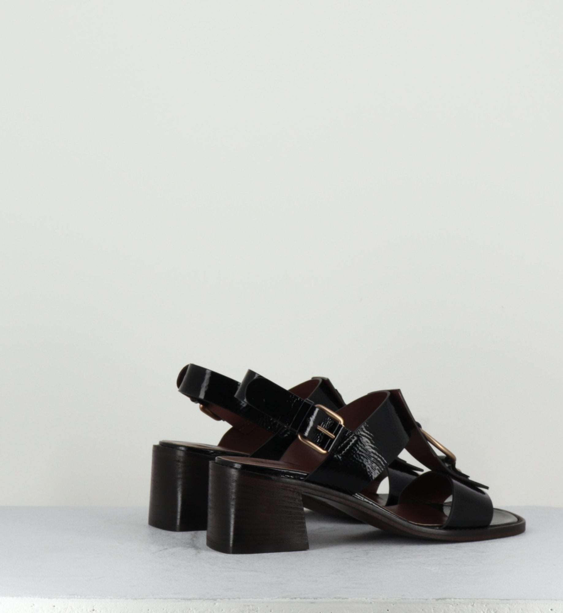 PE21004 NERO