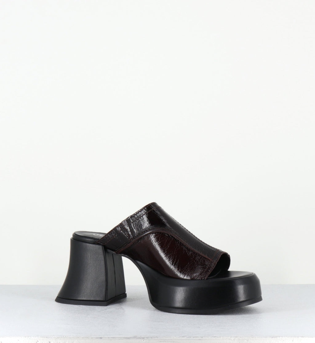 LOTA BROWN SANDAL