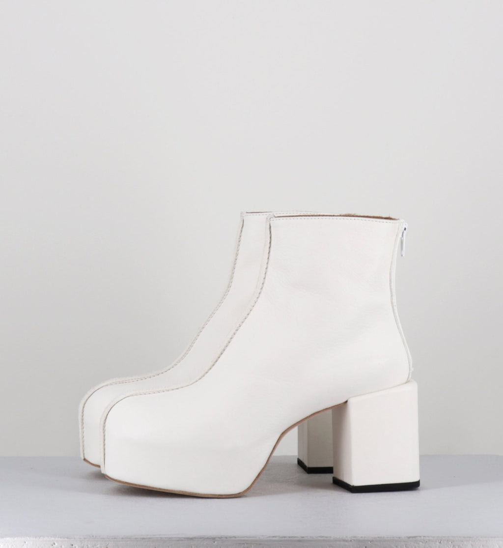 1GS447 CUSNA BIANCO
