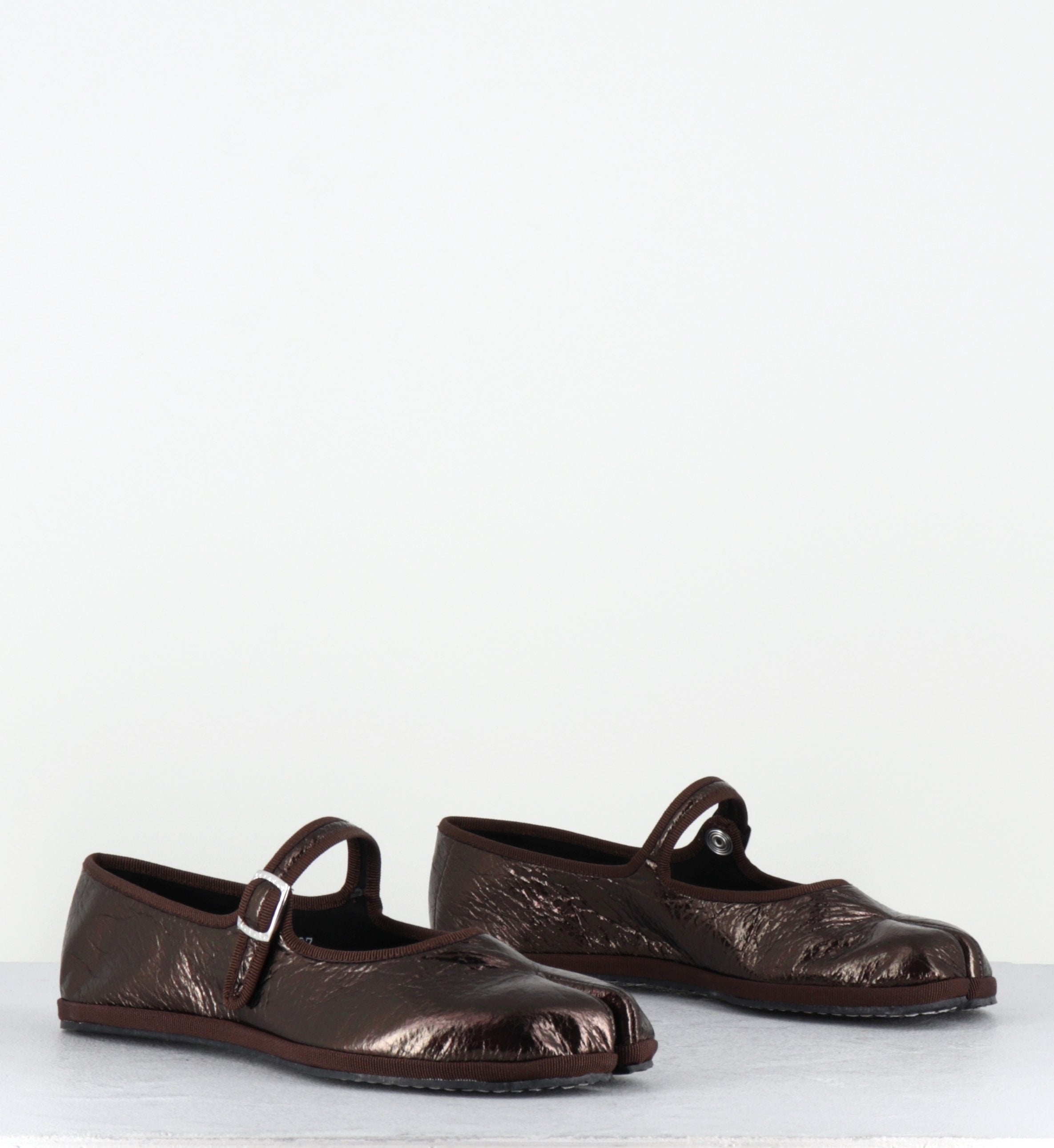 TABI MJ METAL DARKBROWN