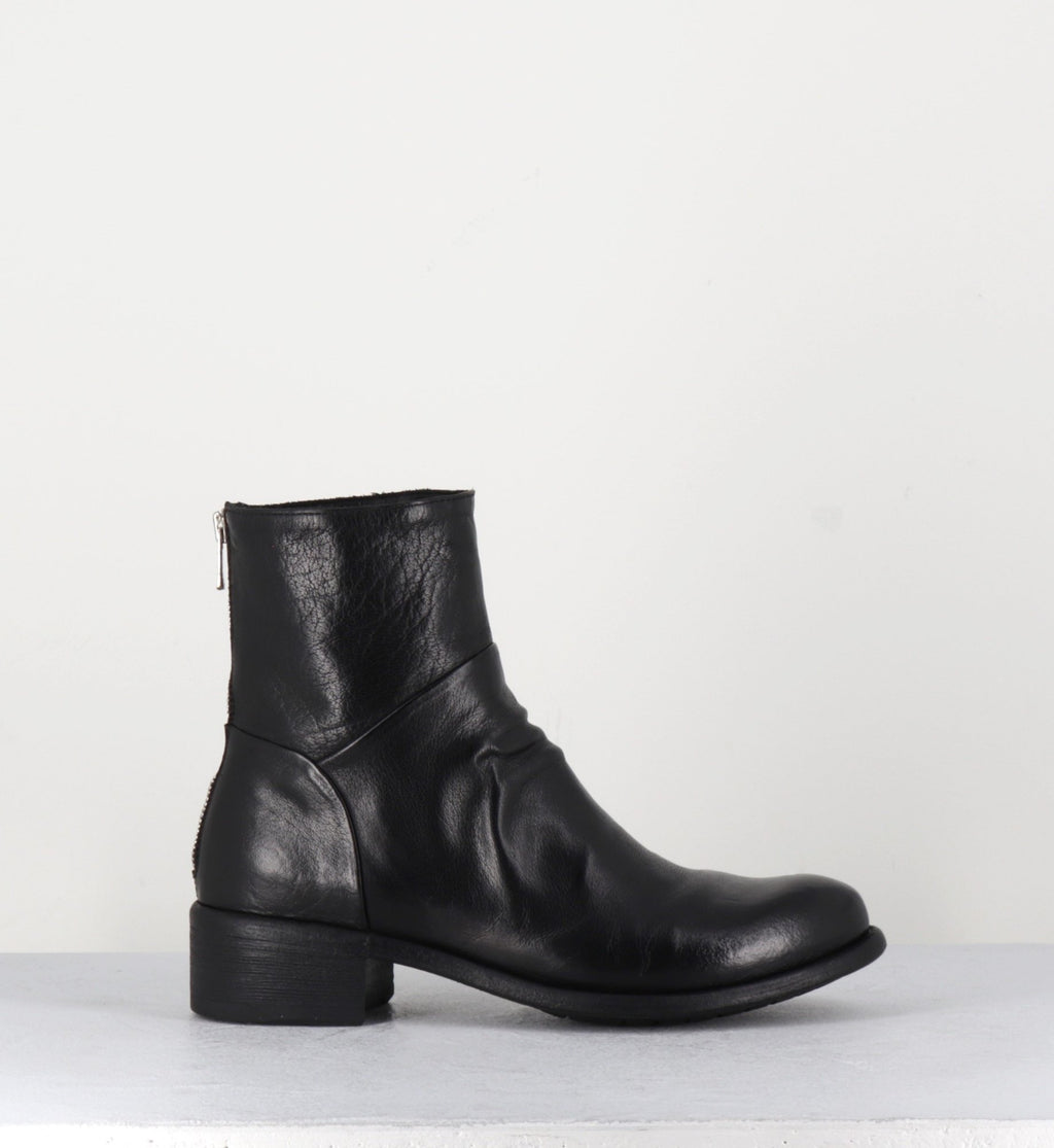 Bottines en cuir noir - LISON CAOU 045 NERO