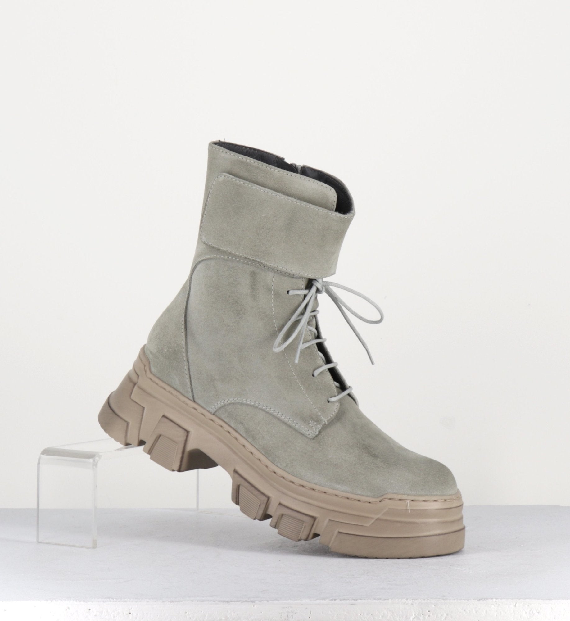 Boots à lacet en daim - 1001 SAND