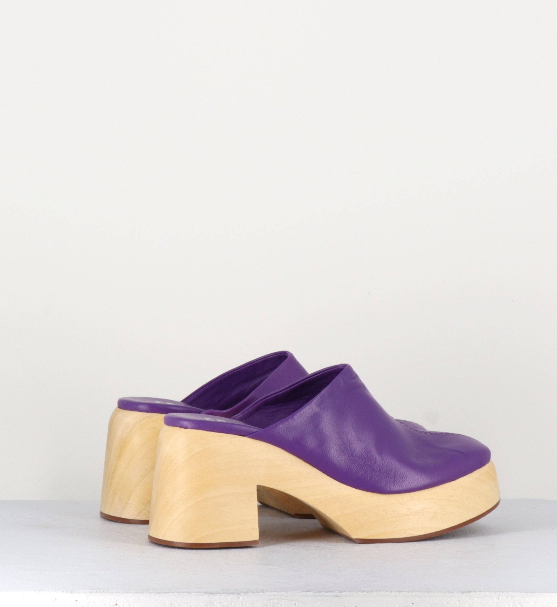 ROBERTA CLOGS PURPLE
