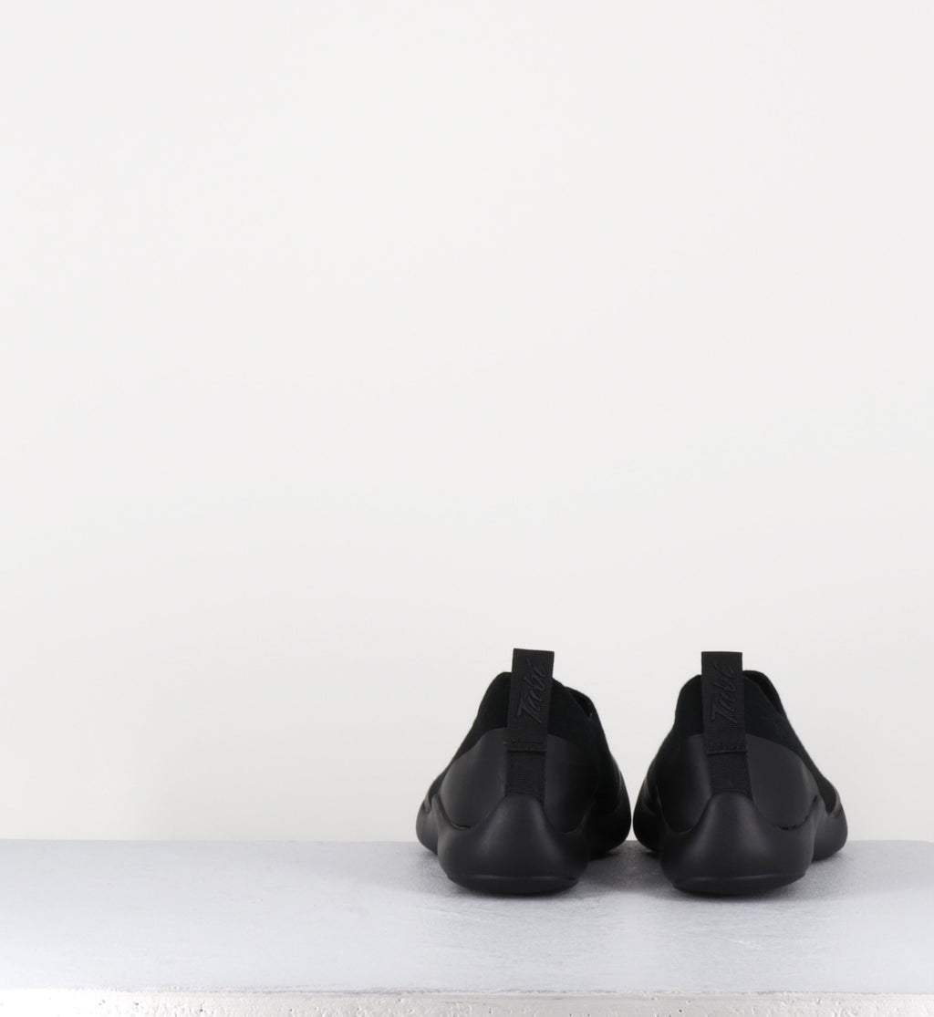TABI MULE SANDAL BLACK