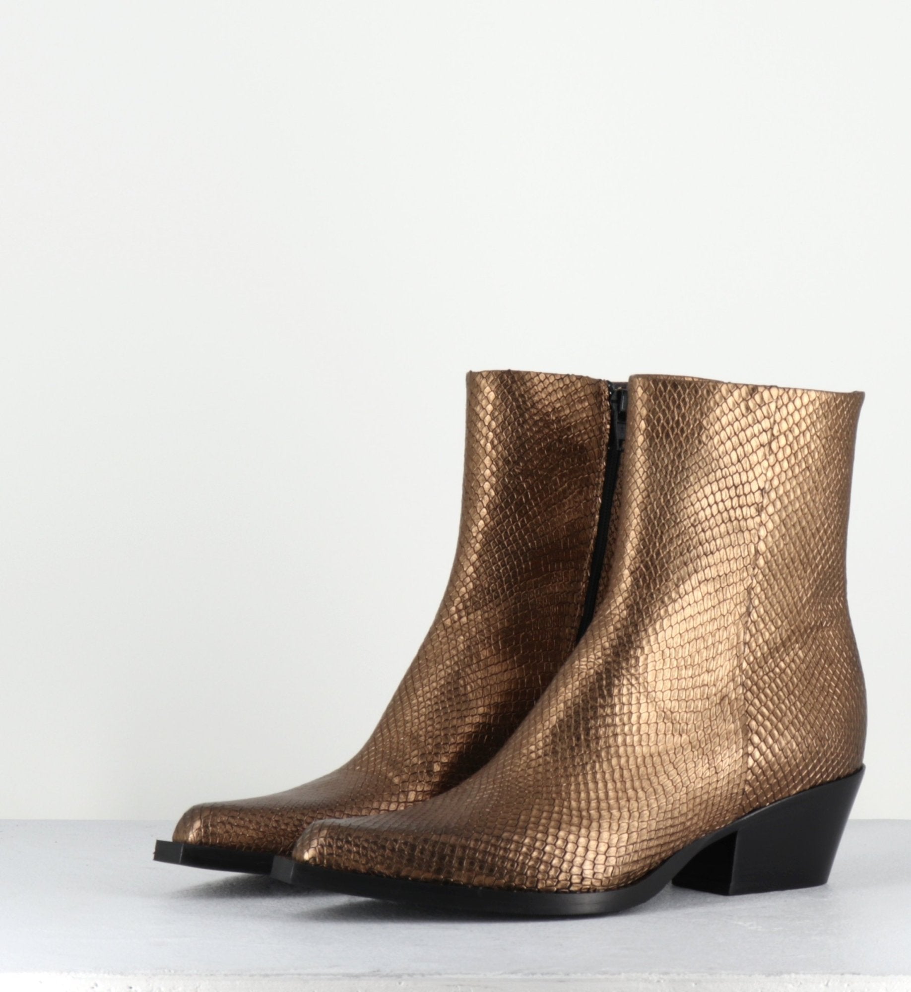 SEBERO PITON OLD GOLD