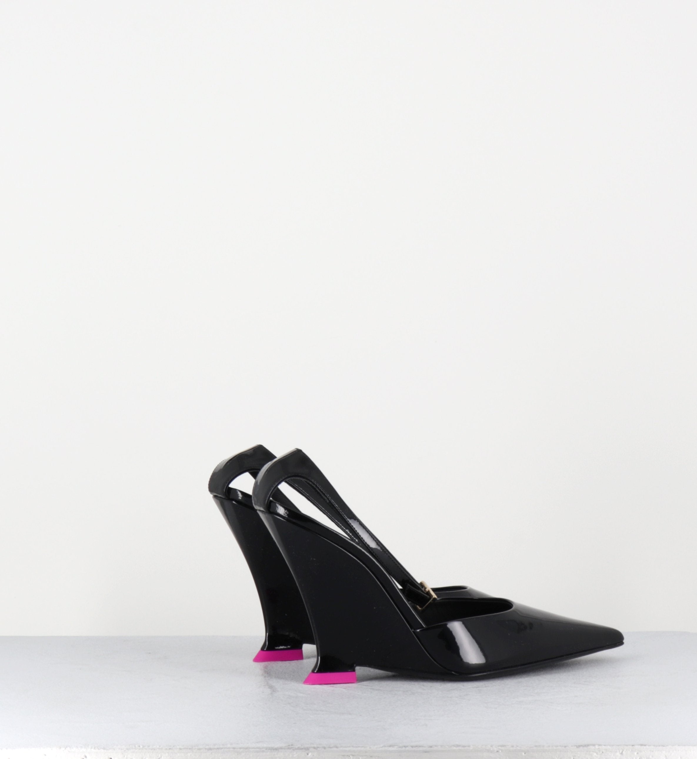 CLEA PATENT BLACK