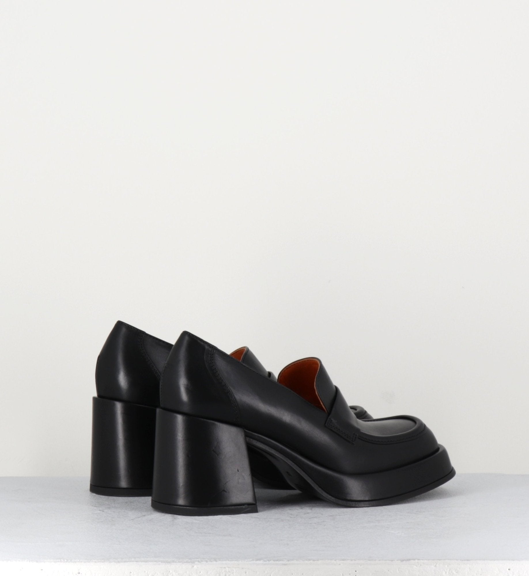 MEDA NERO
